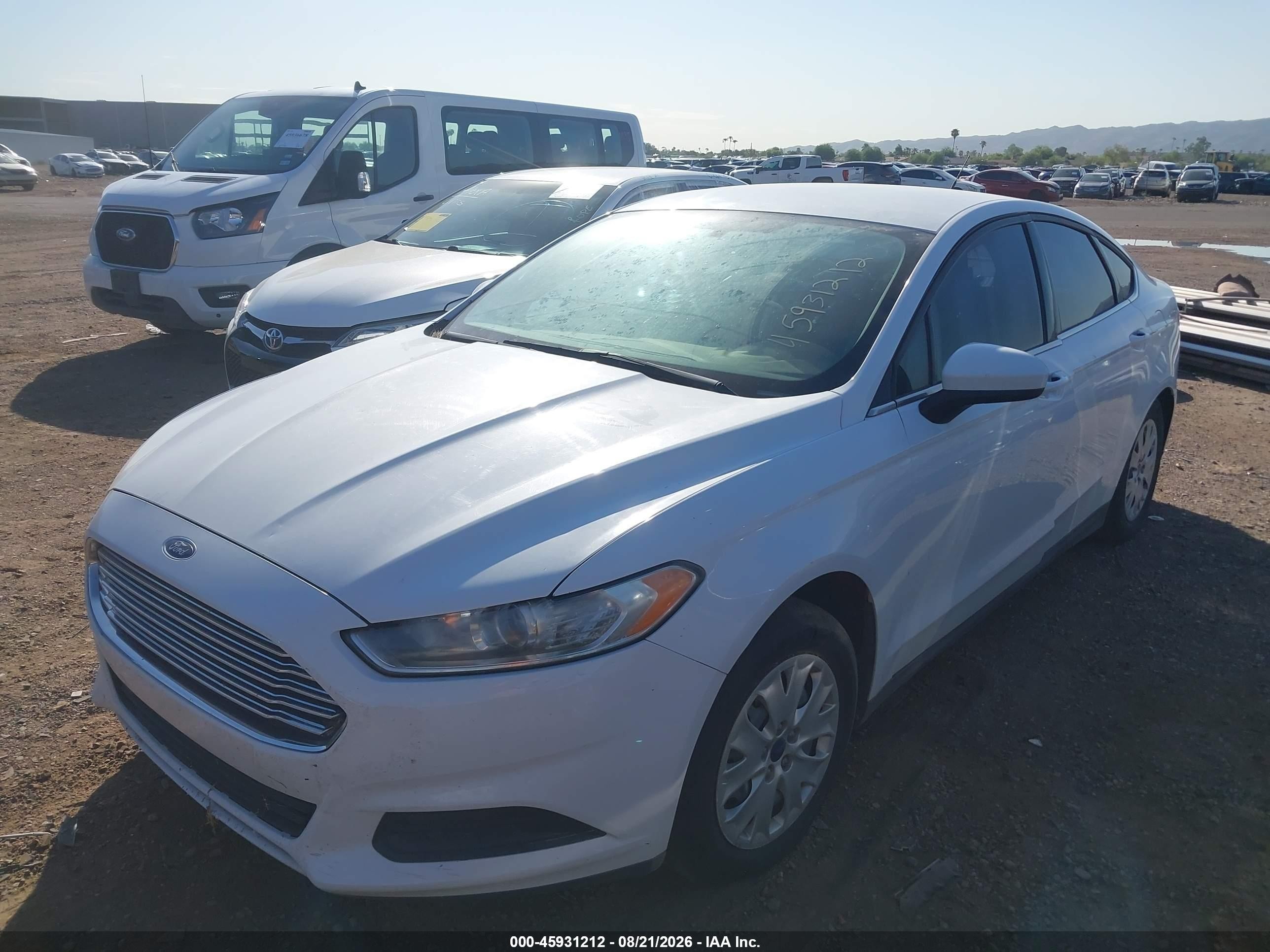 2014 Ford Fusion S White vin: 3FA6P0G76ER307680