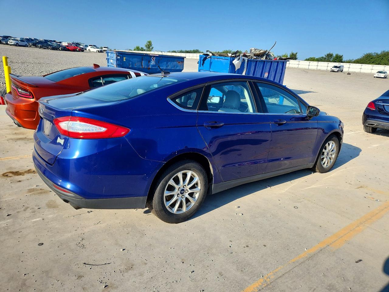 2015 Ford Fusion S Blue vin: 3FA6P0G76FR168538