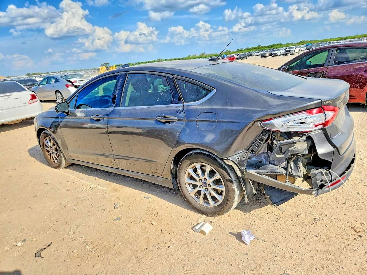 2015 Ford Fusion S Gray vin: 3FA6P0G76FR278716