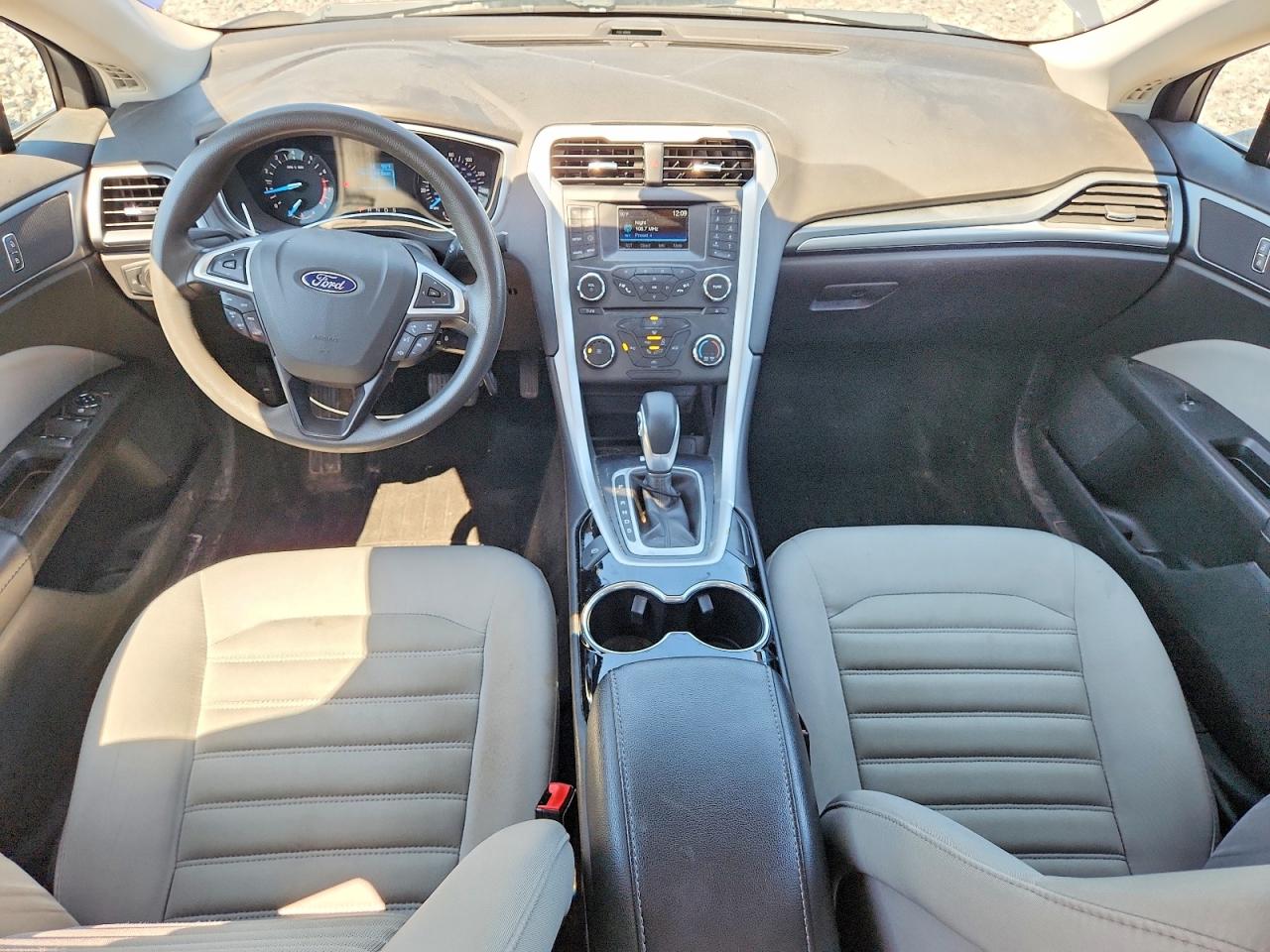 2015 Ford Fusion S Blue vin: 3FA6P0G76FR290218