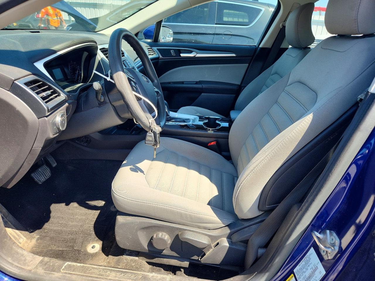 2015 Ford Fusion S Blue vin: 3FA6P0G76FR290218