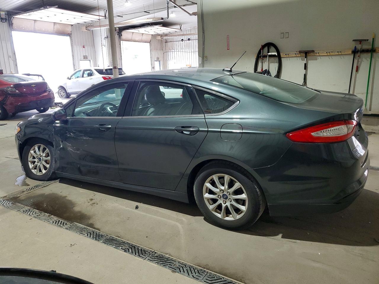 2015 Ford Fusion S Green vin: 3FA6P0G76FR300150