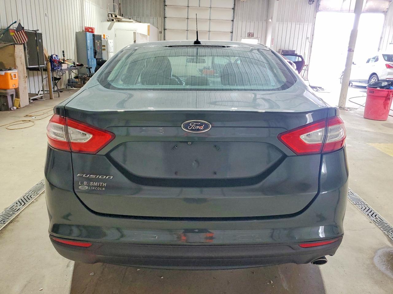 2015 Ford Fusion S Green vin: 3FA6P0G76FR300150