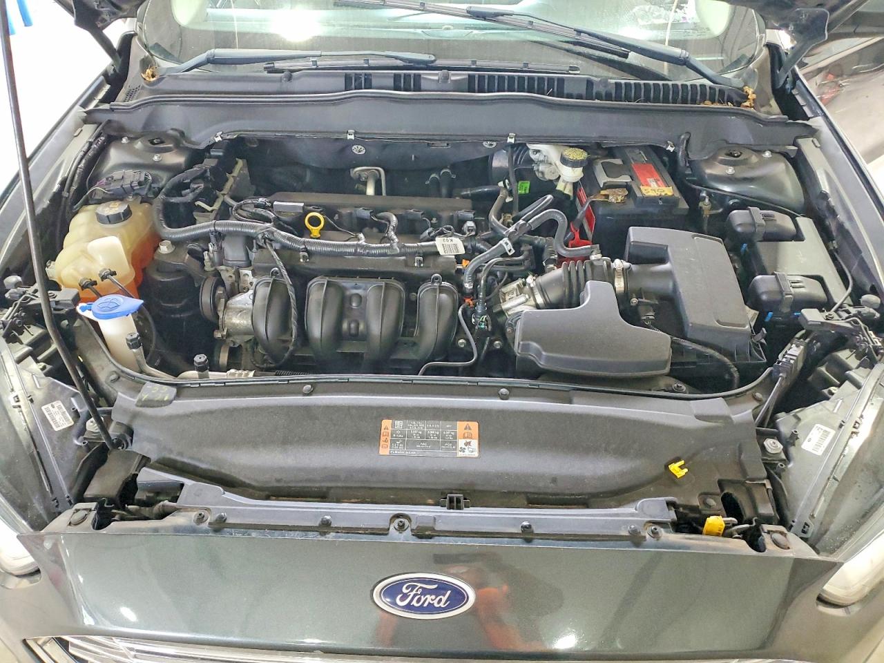 2015 Ford Fusion S Green vin: 3FA6P0G76FR300150