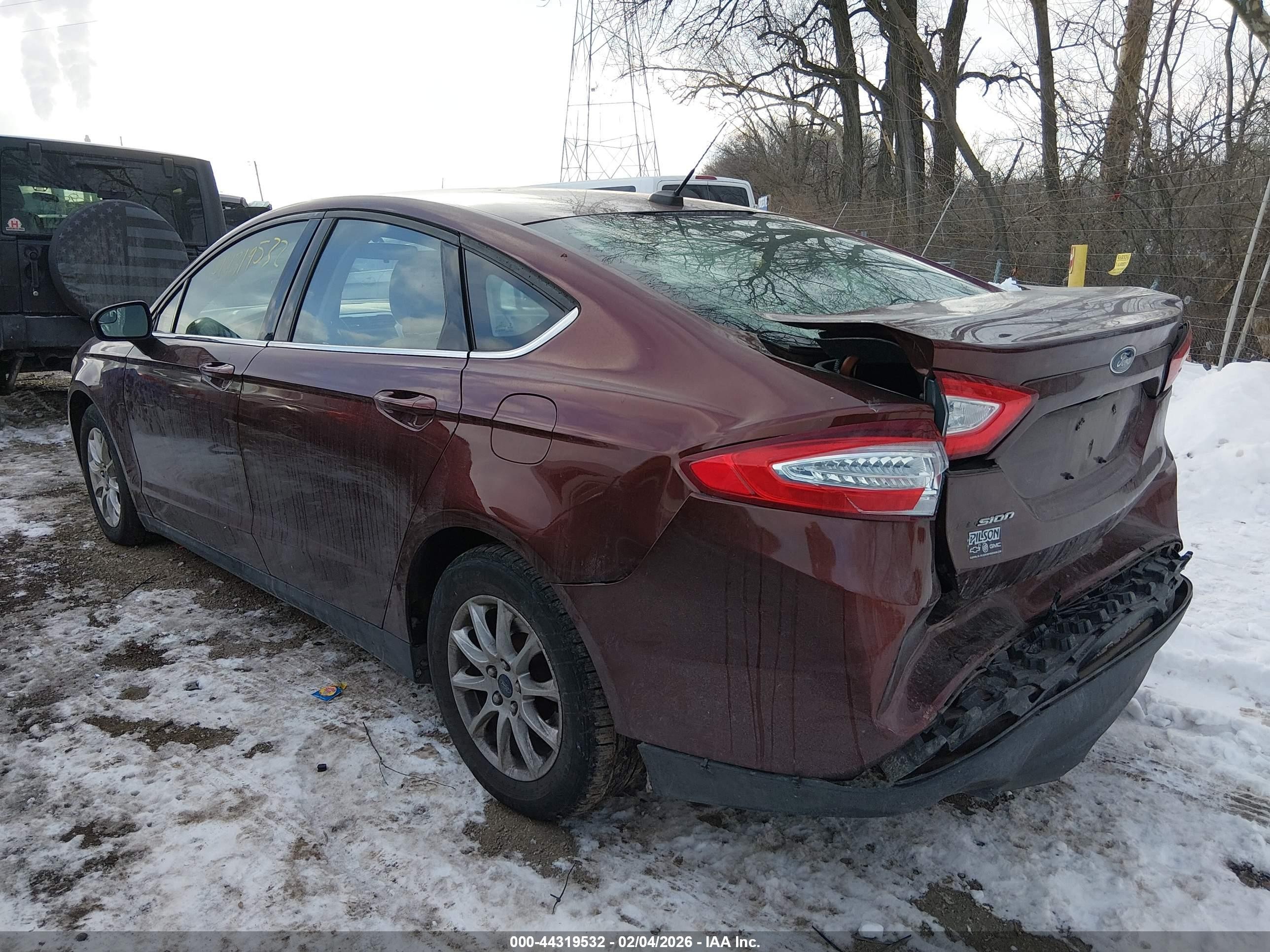 2016 Ford Fusion S Красный vin: 3FA6P0G76GR236824