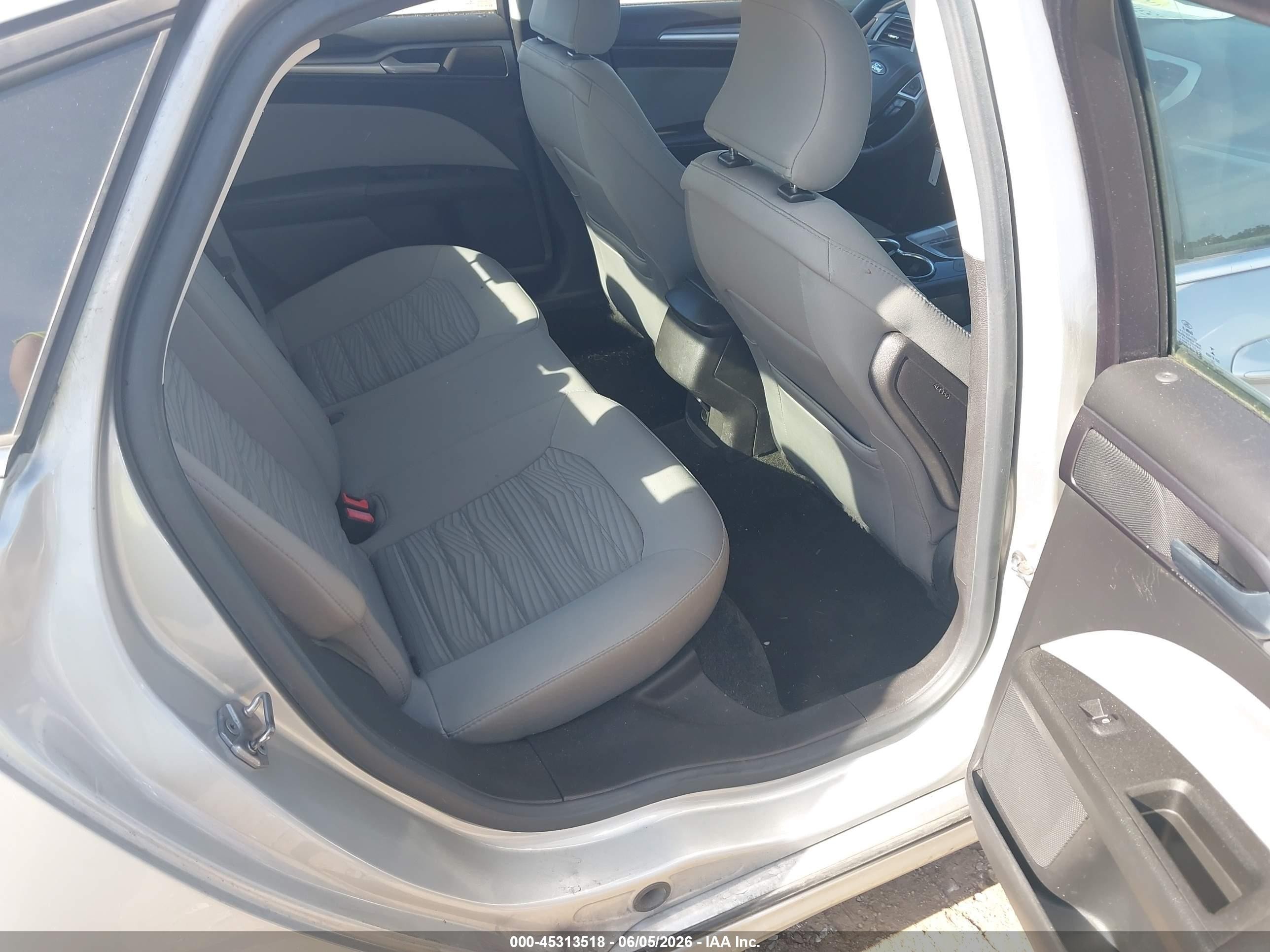 2016 Ford Fusion S Gray vin: 3FA6P0G76GR322635