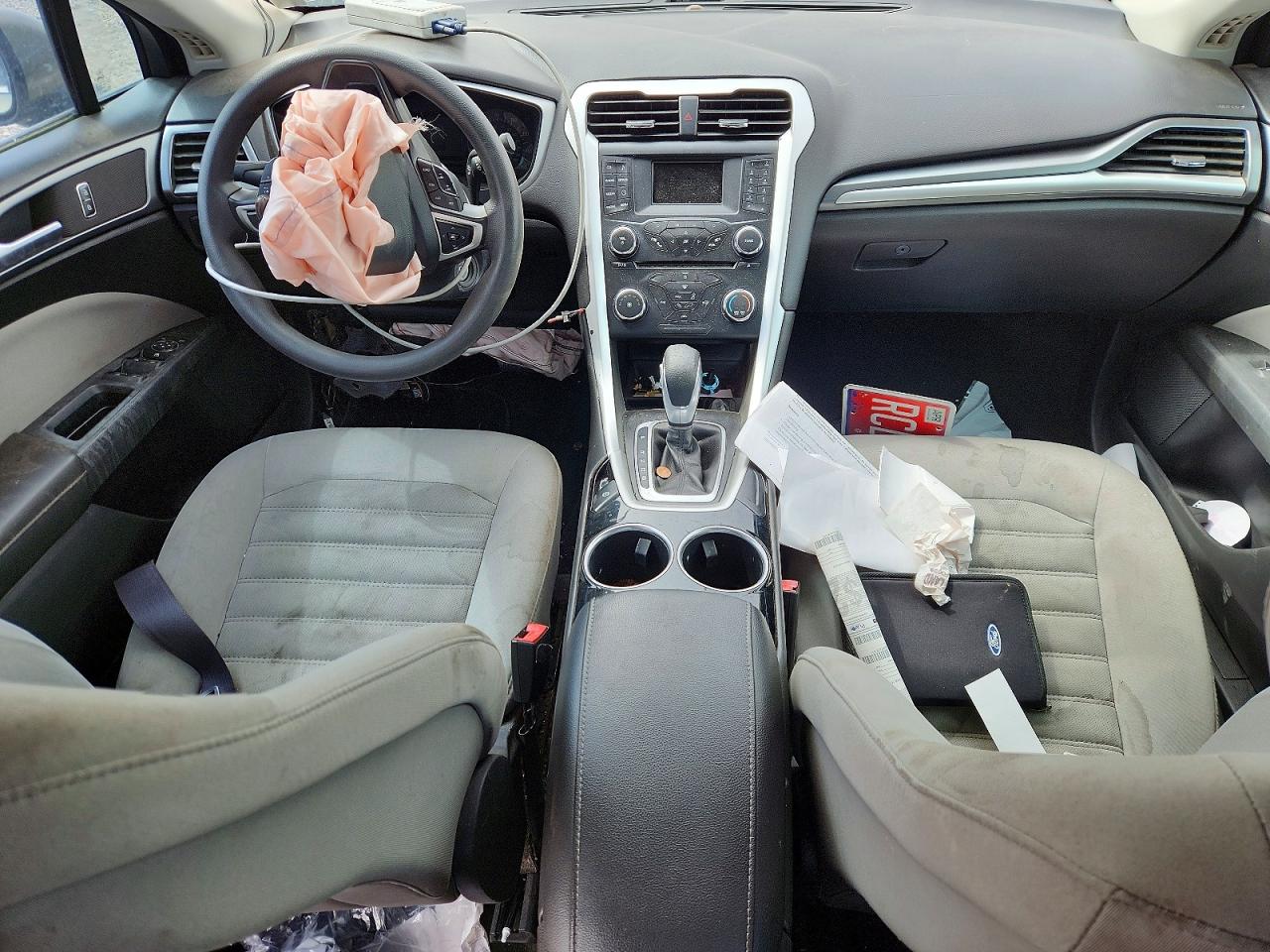 2013 Ford Fusion S Green vin: 3FA6P0G77DR183983