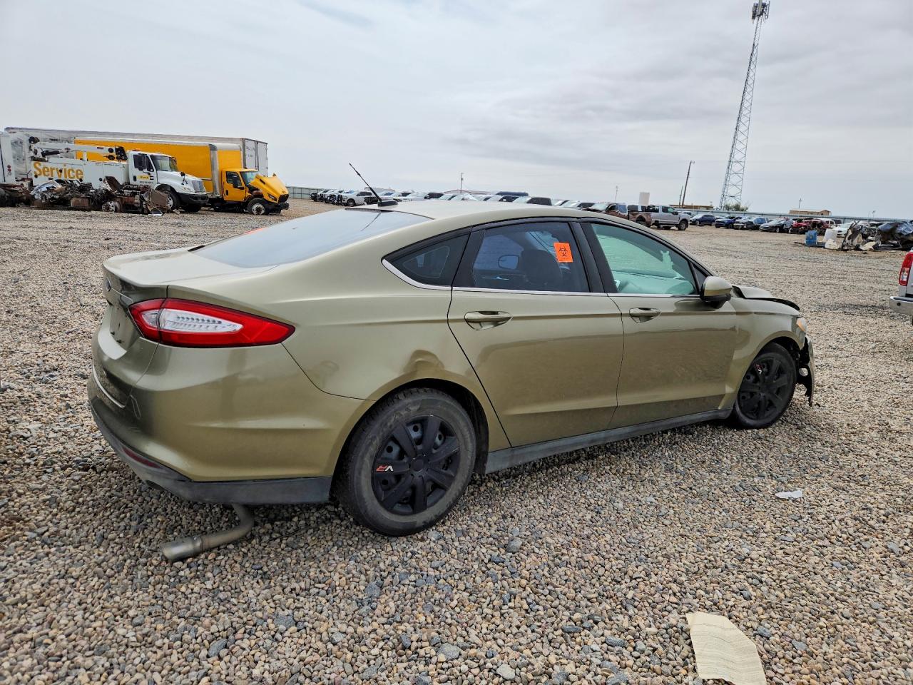 2013 Ford Fusion S Green vin: 3FA6P0G77DR183983