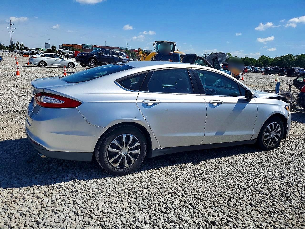 2013 Ford Fusion S Silver vin: 3FA6P0G77DR189993