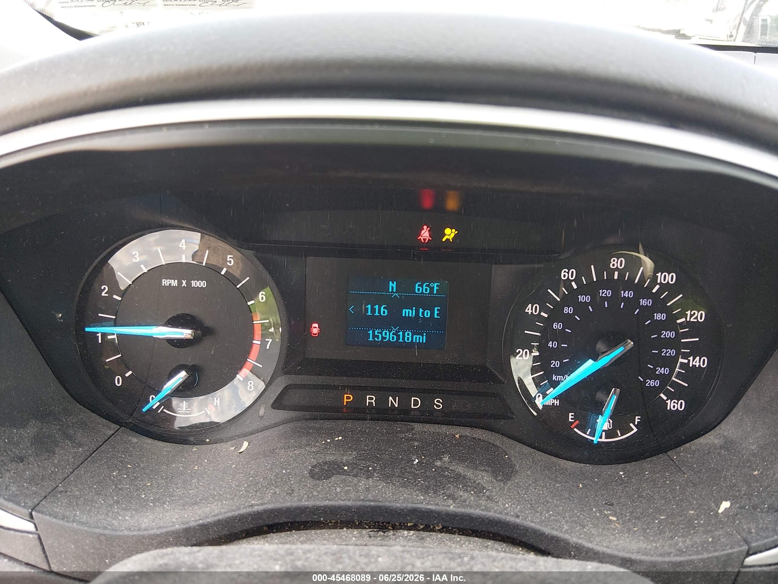 2013 Ford Fusion S Красный vin: 3FA6P0G77DR210731