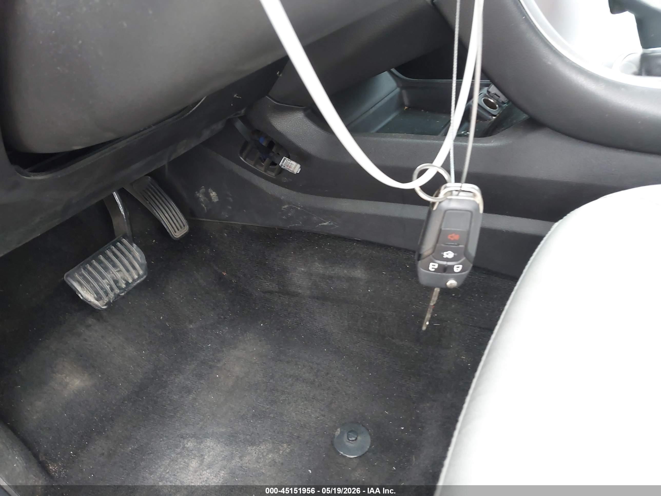 2013 Ford Fusion S Белый vin: 3FA6P0G77DR273117