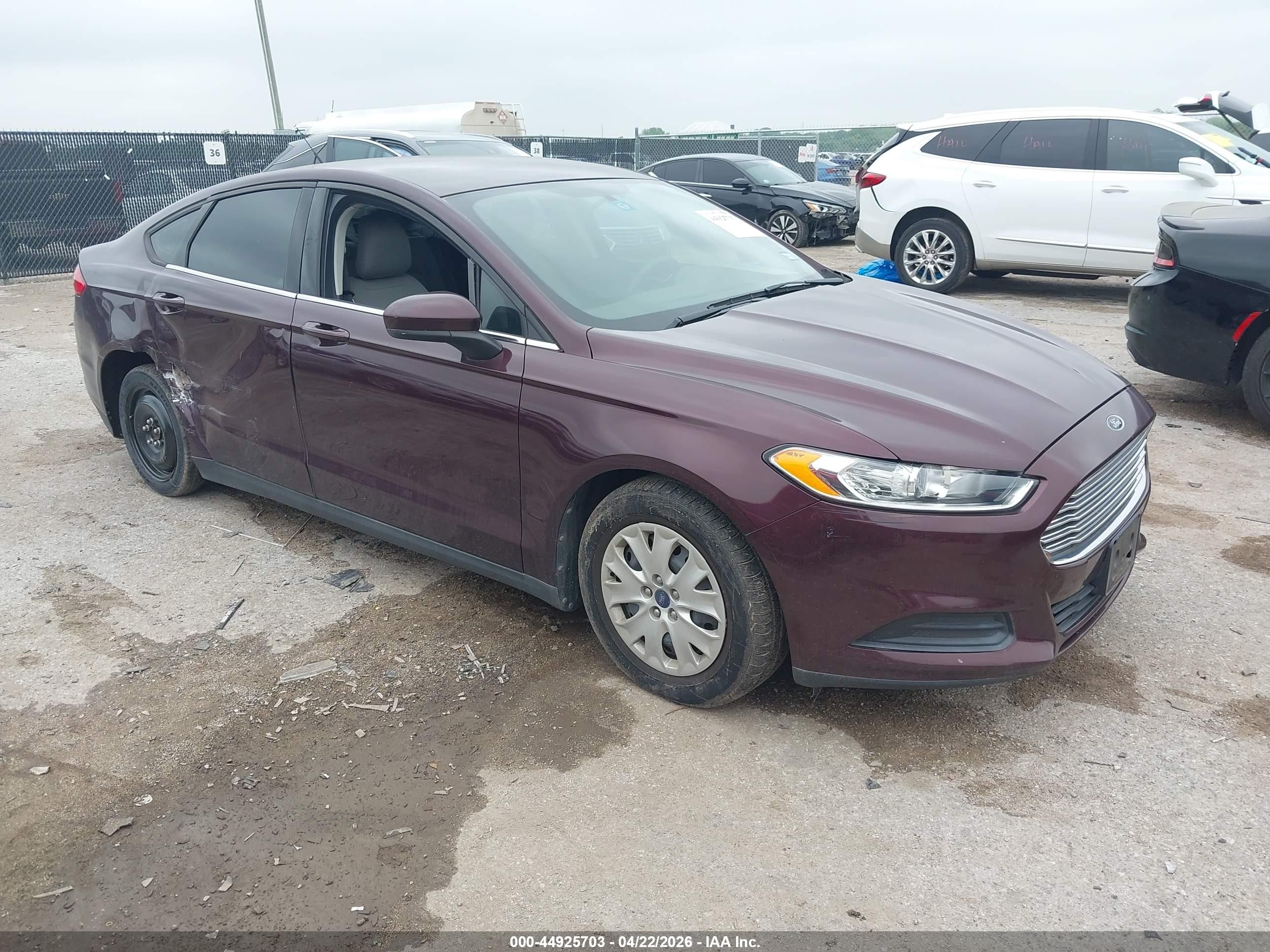 2013 Ford Fusion S Бордовый vin: 3FA6P0G77DR342484
