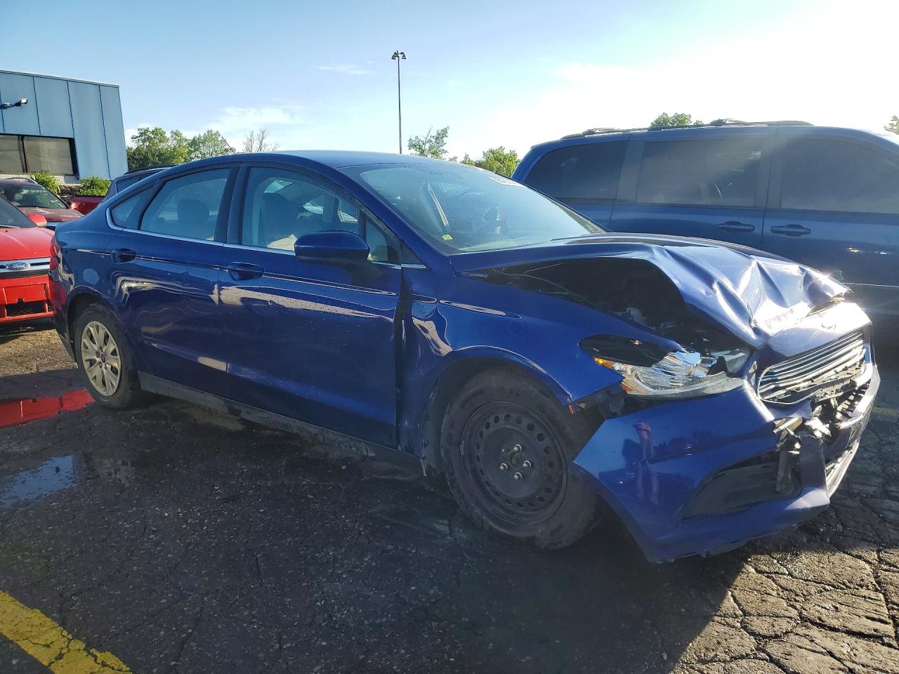 2013 Ford Fusion S Blue vin: 3FA6P0G77DR384640