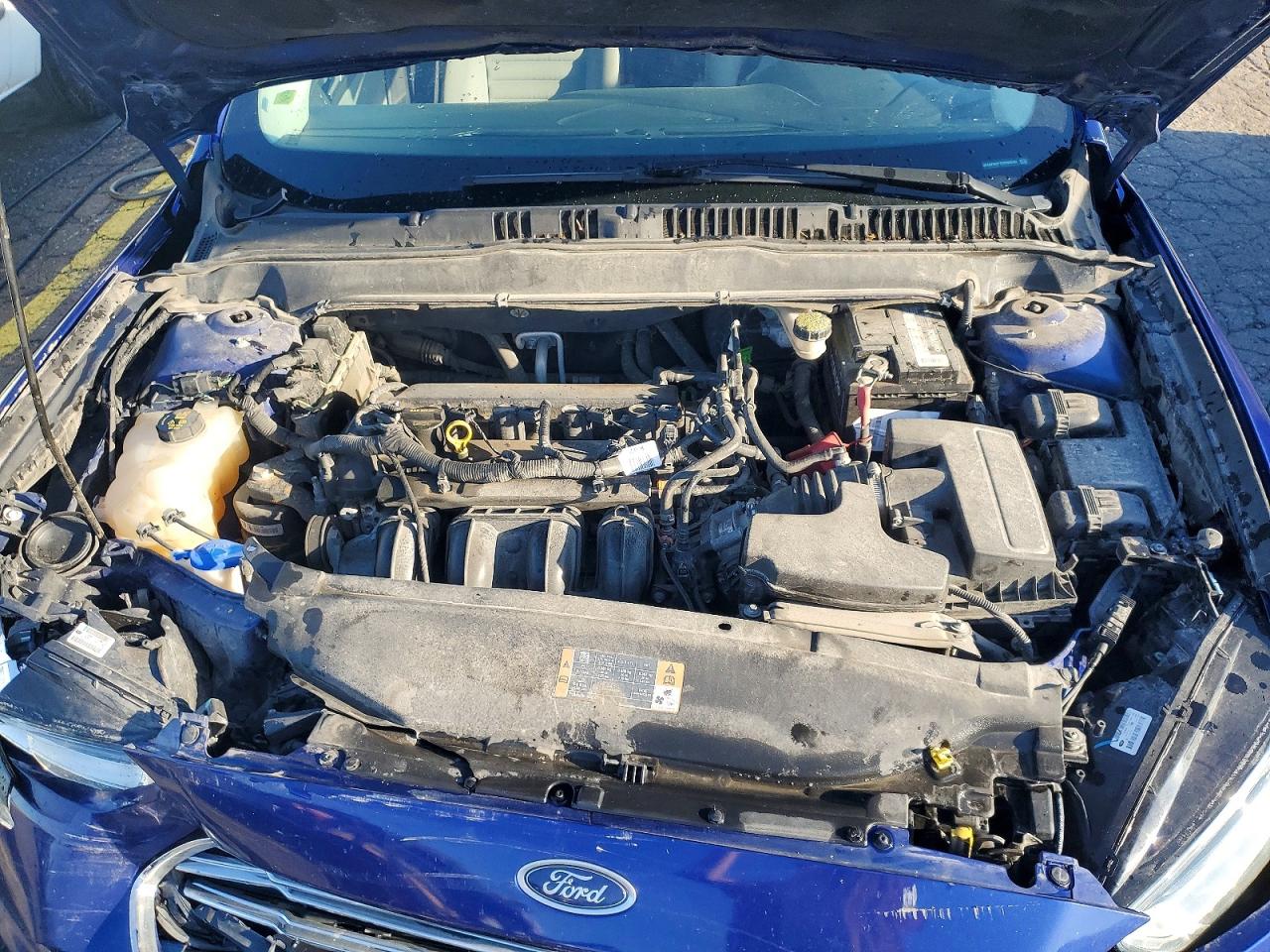 2013 Ford Fusion S Blue vin: 3FA6P0G77DR384640