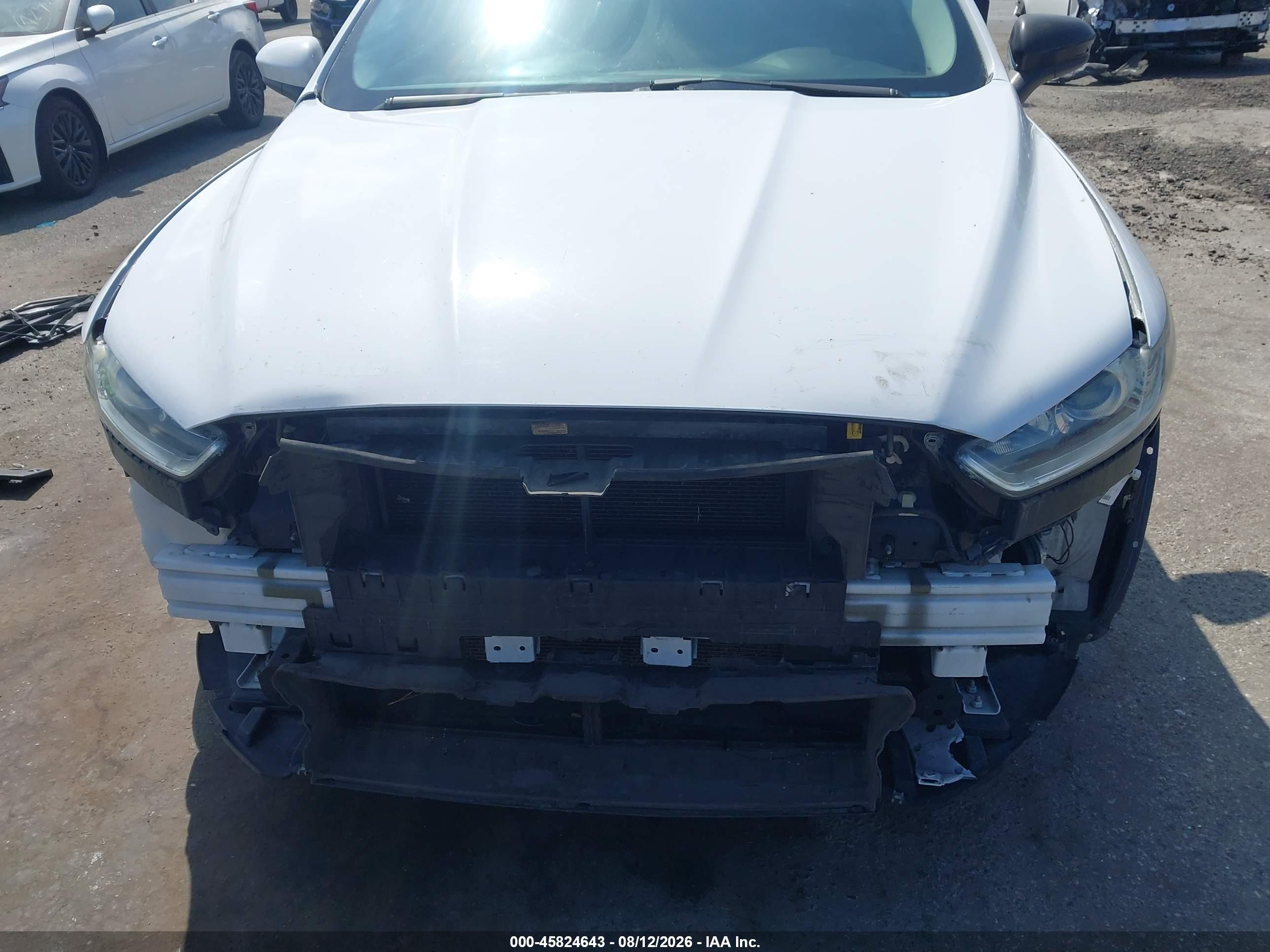 2014 Ford Fusion S White vin: 3FA6P0G77ER221164