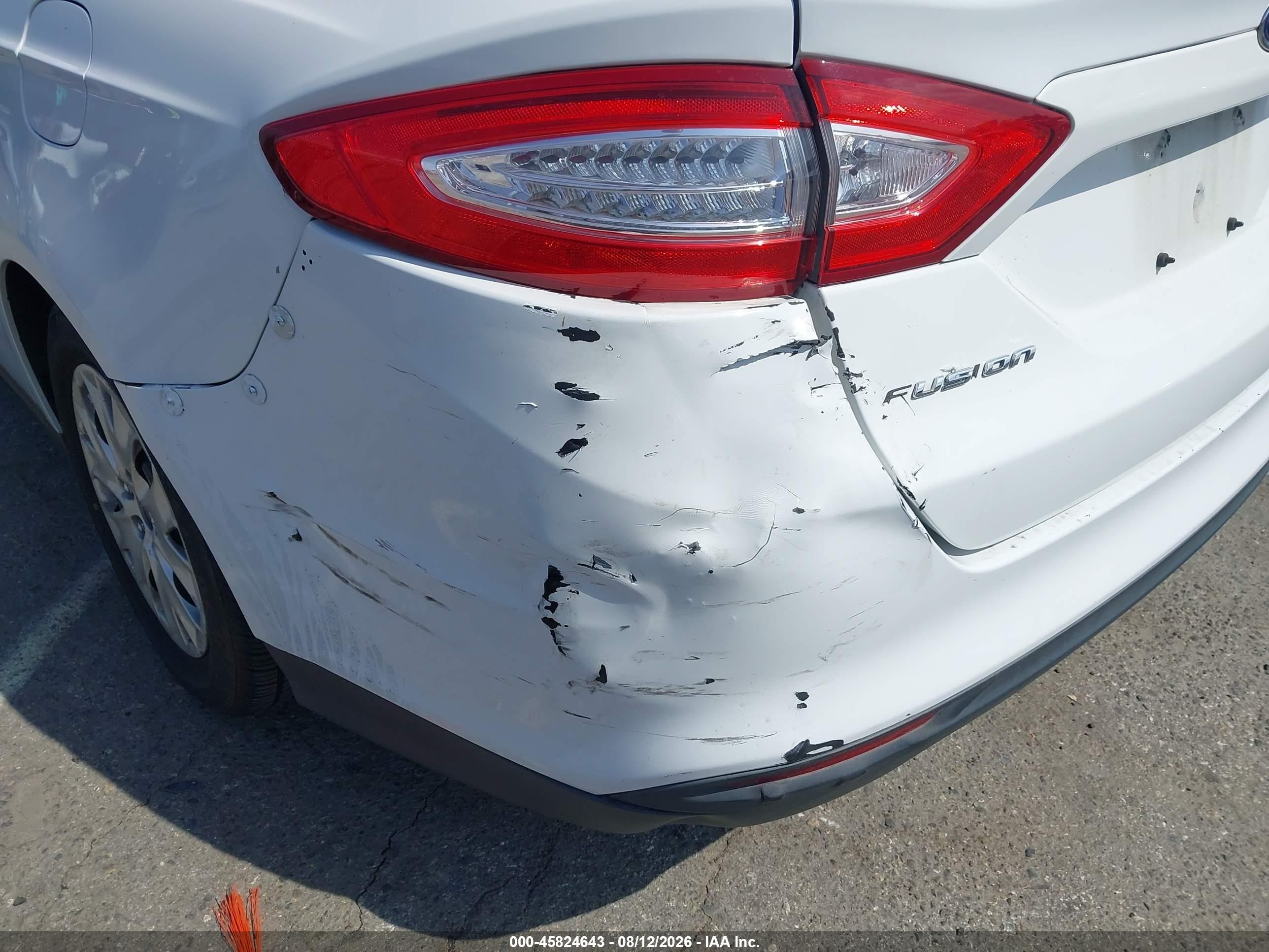 2014 Ford Fusion S White vin: 3FA6P0G77ER221164