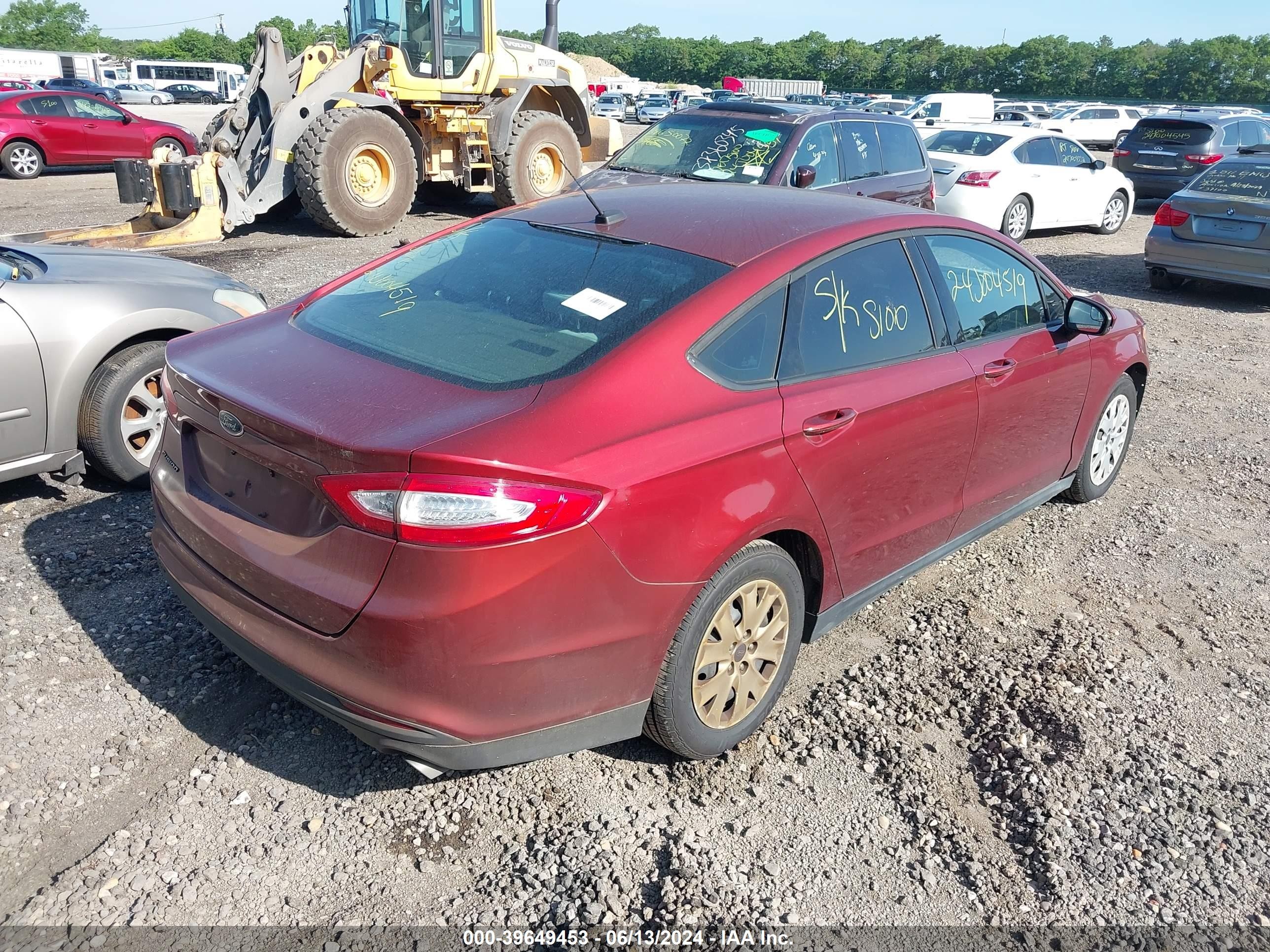 2014 Ford Fusion S Orange vin: 3FA6P0G77ER252740