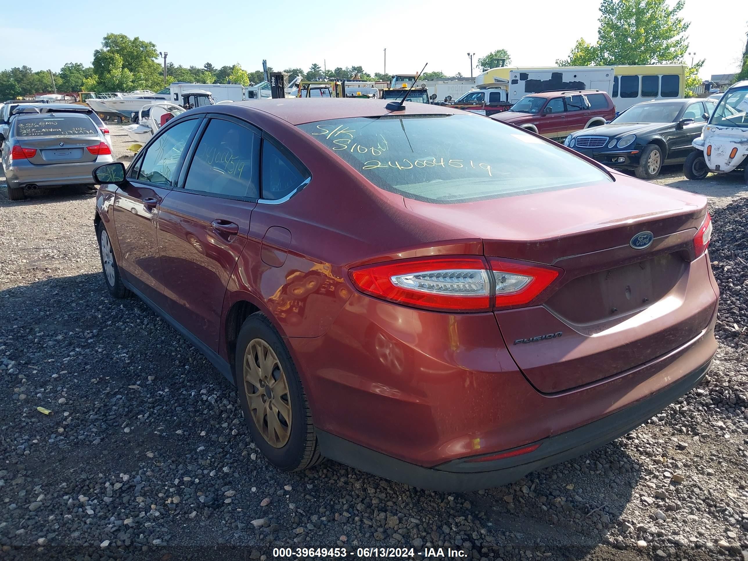 2014 Ford Fusion S Orange vin: 3FA6P0G77ER252740