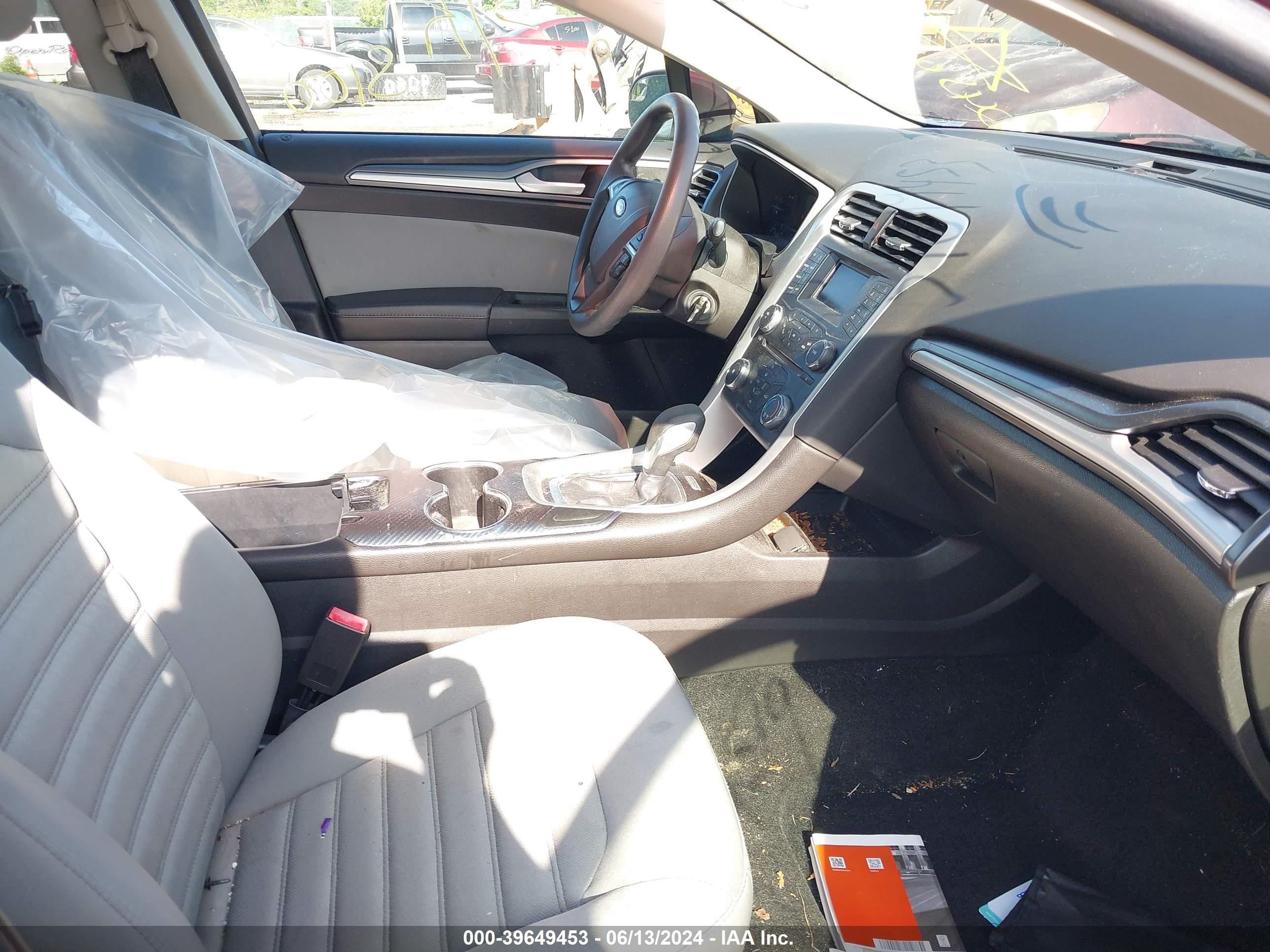 2014 Ford Fusion S Orange vin: 3FA6P0G77ER252740