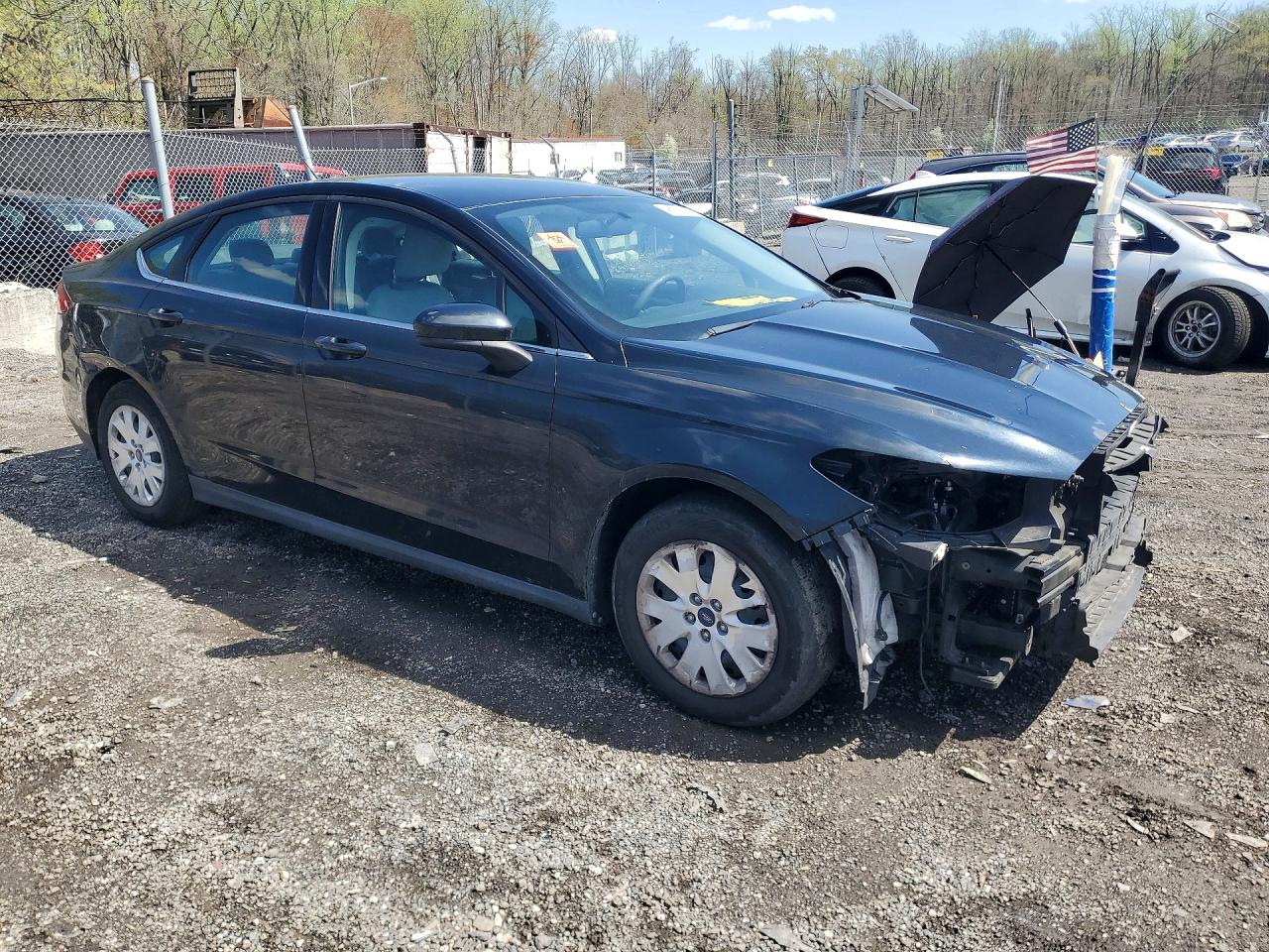 2014 Ford Fusion S Черный vin: 3FA6P0G77ER265973