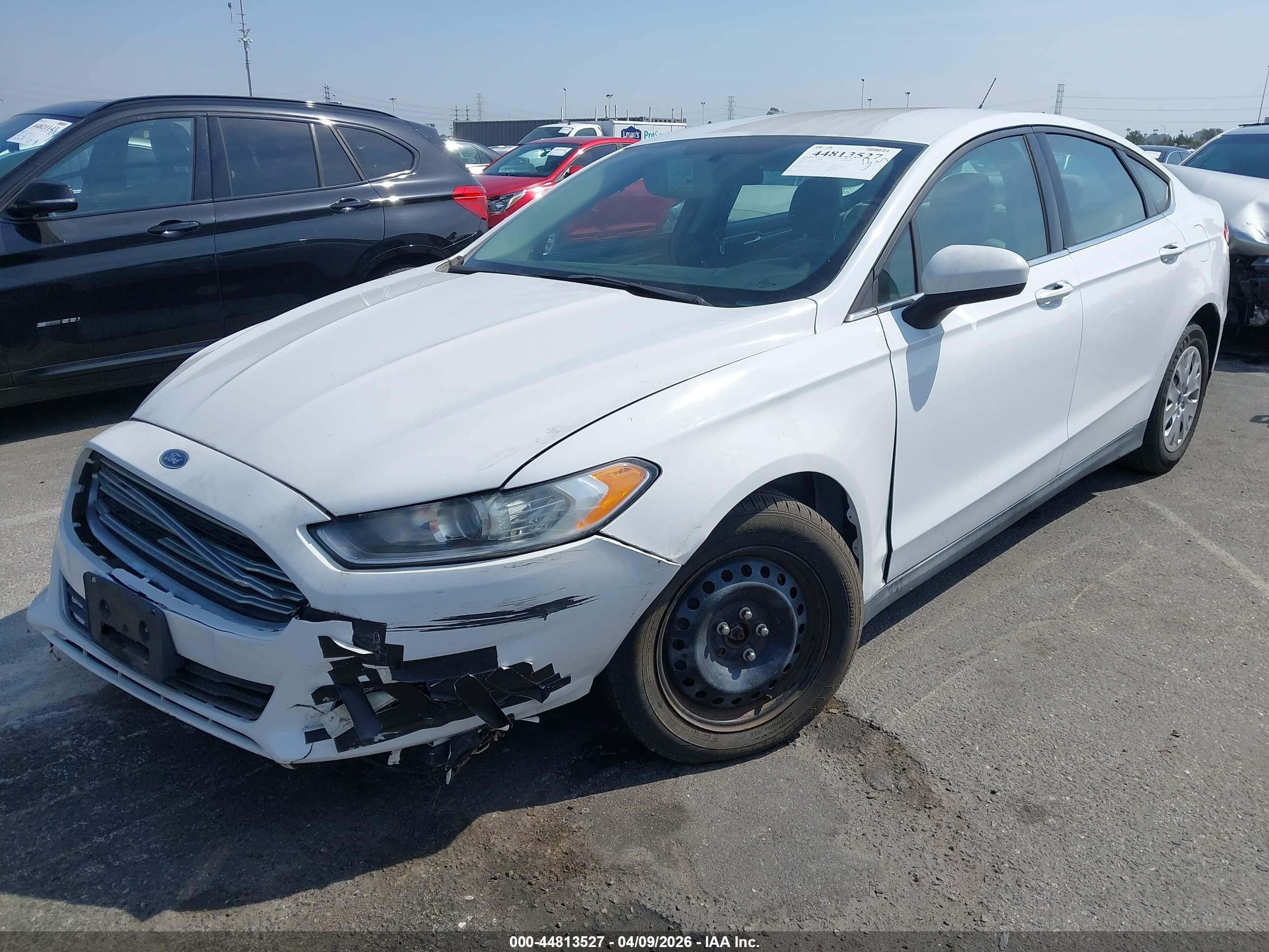 2014 Ford Fusion S White vin: 3FA6P0G77ER283891