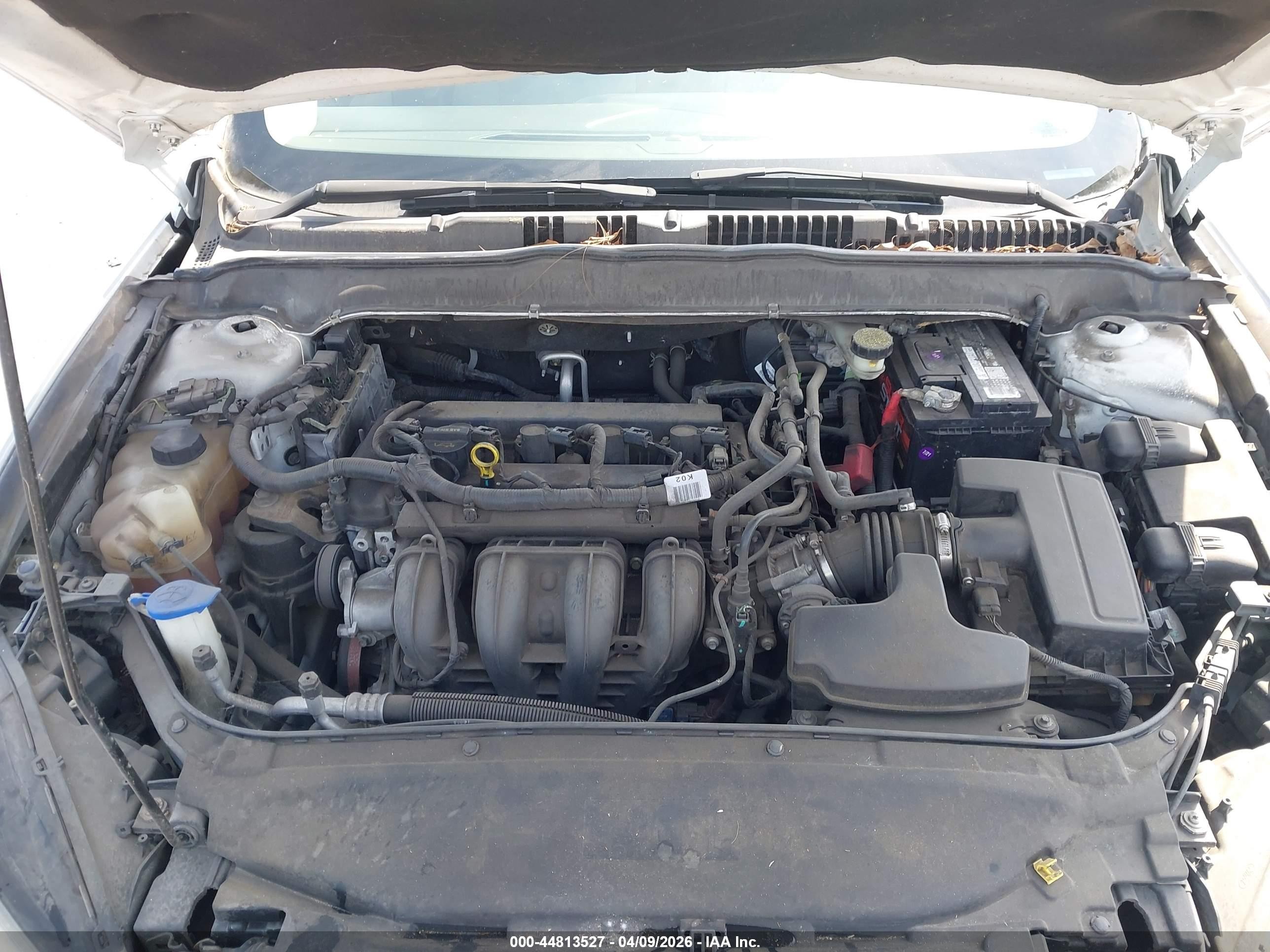 2014 Ford Fusion S White vin: 3FA6P0G77ER283891