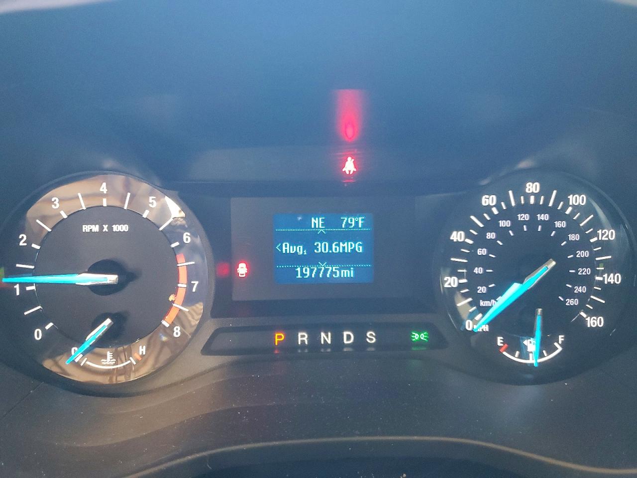 2014 Ford Fusion S Серебряный vin: 3FA6P0G77ER394764