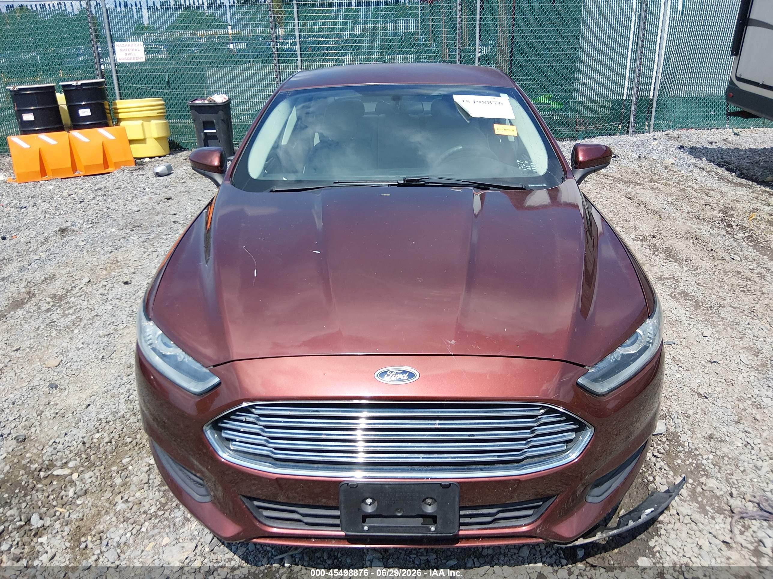 2015 Ford Fusion S Burgundy vin: 3FA6P0G77FR102449