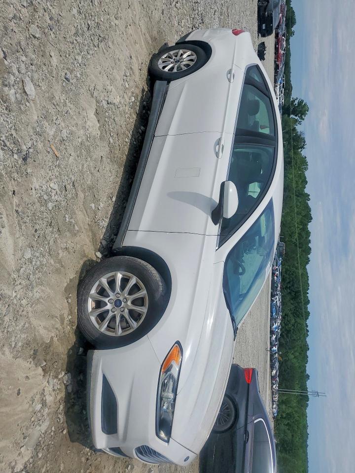 2015 Ford Fusion S White vin: 3FA6P0G77FR185087