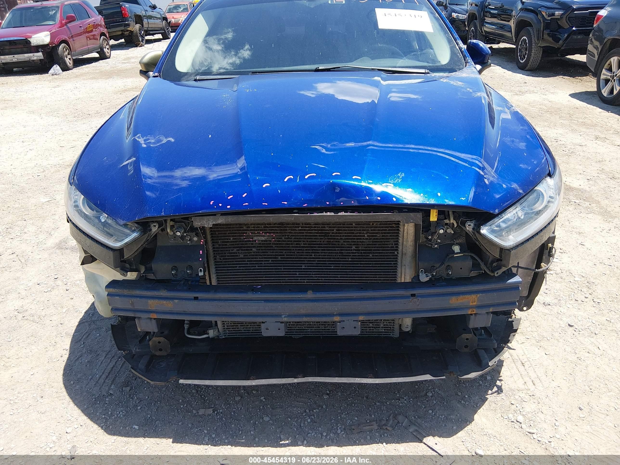 2015 Ford Fusion S Blue vin: 3FA6P0G77FR232683