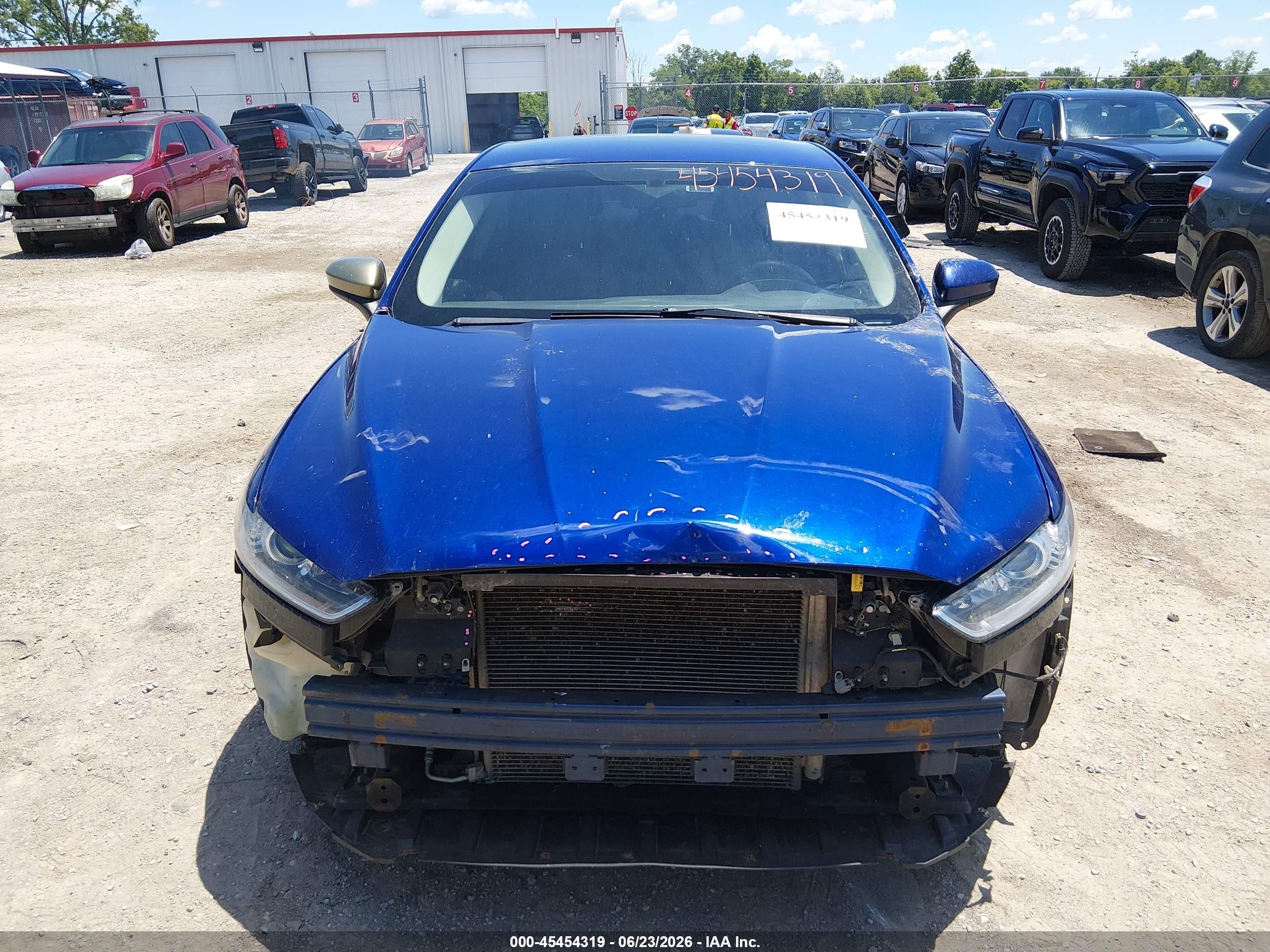 2015 Ford Fusion S Blue vin: 3FA6P0G77FR232683