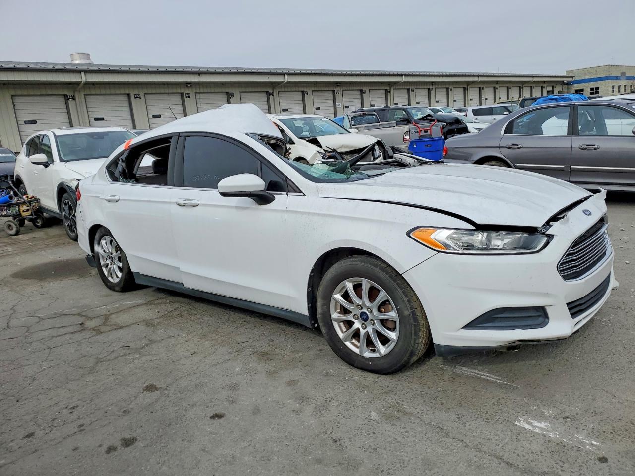 2016 Ford Fusion S White vin: 3FA6P0G77GR131645