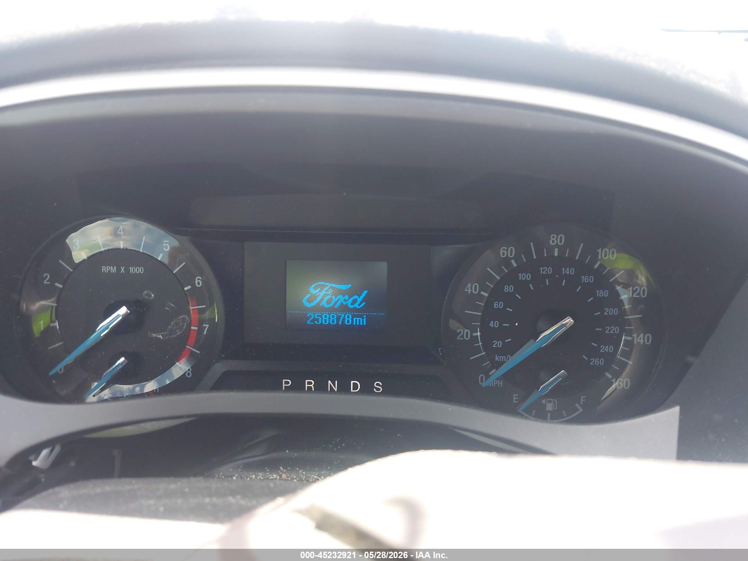 2016 Ford Fusion S Красный vin: 3FA6P0G77GR295459
