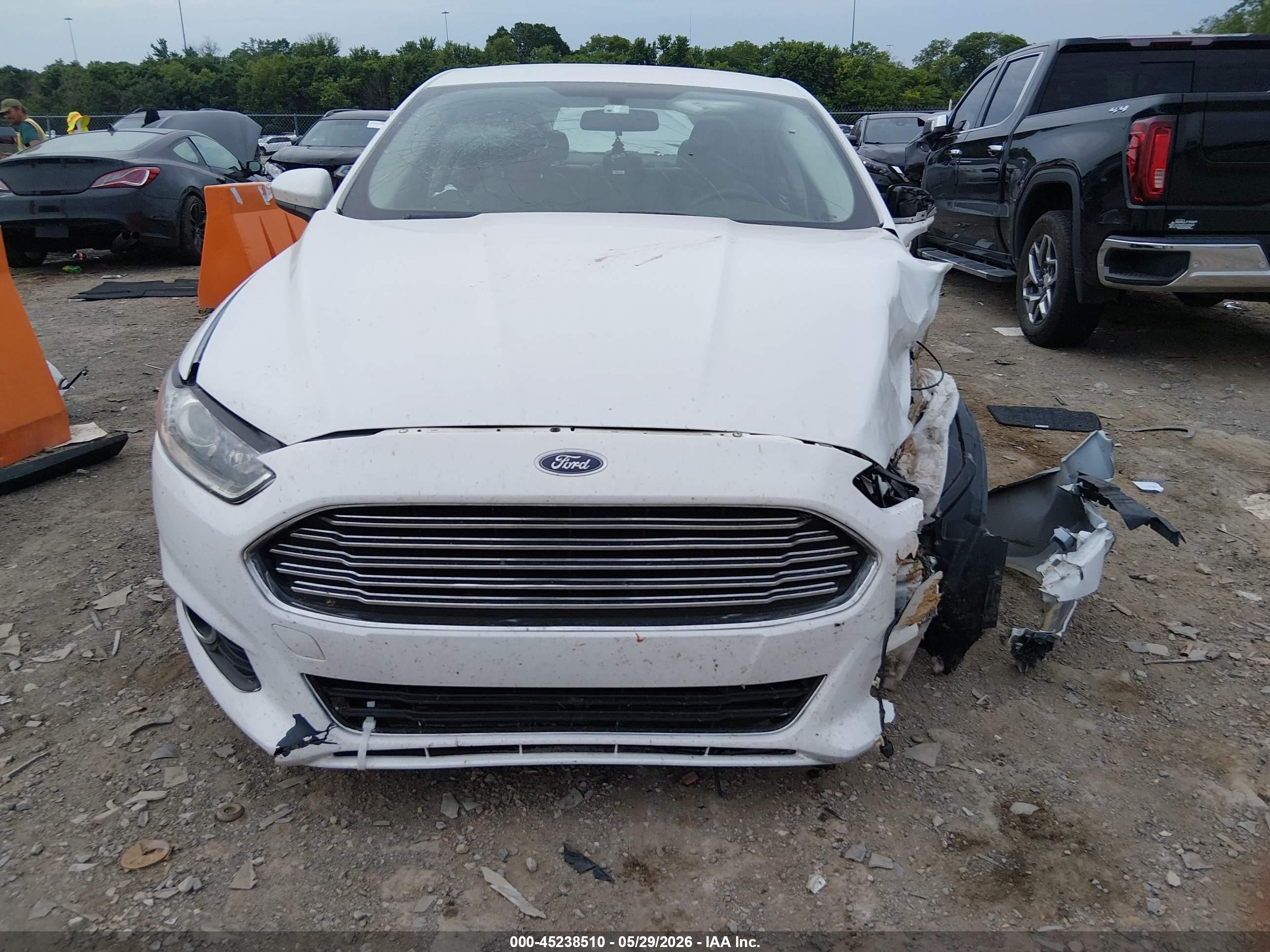 2016 Ford Fusion S Белый vin: 3FA6P0G77GR382441