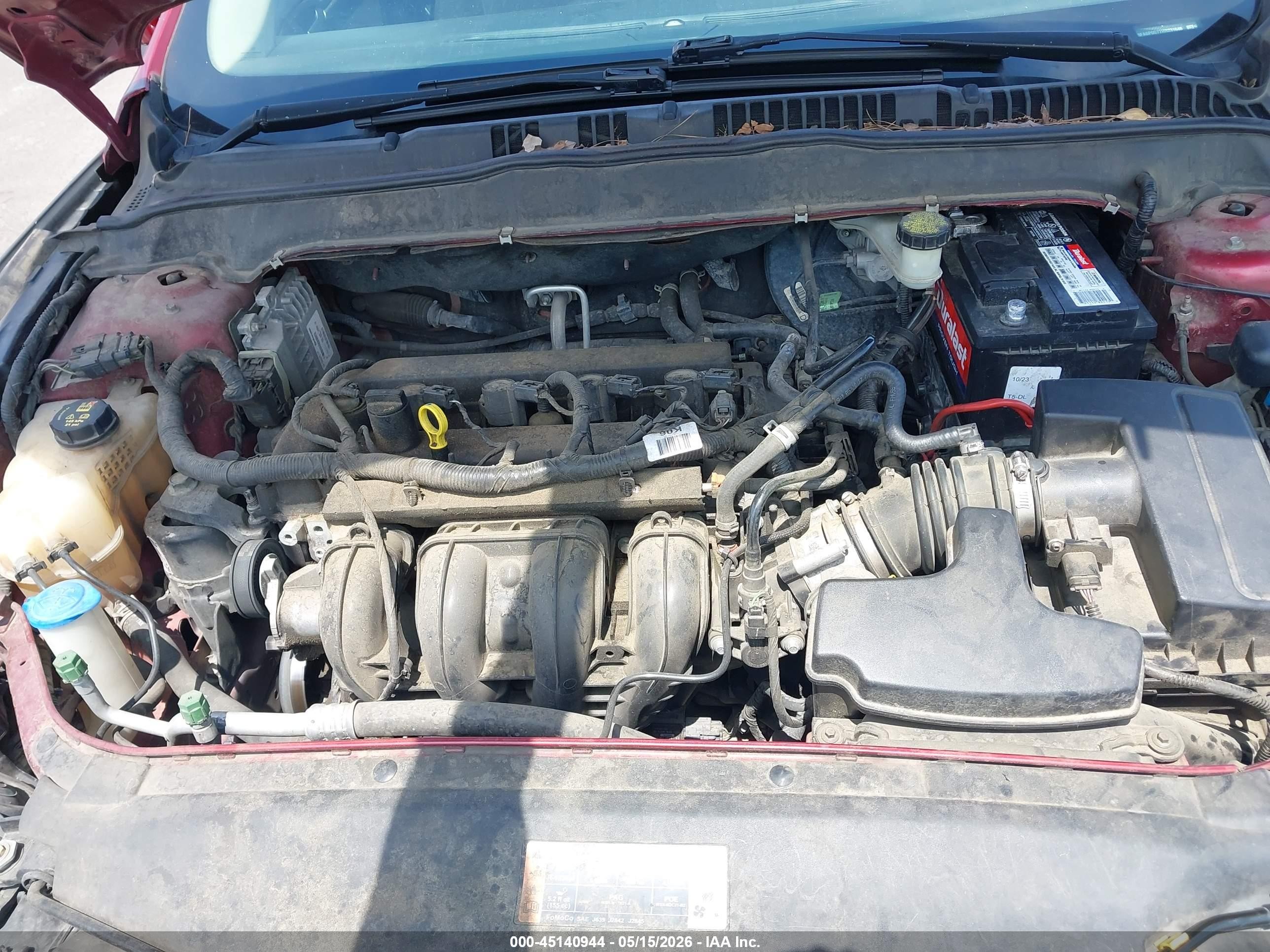 2017 Ford Fusion S Красный vin: 3FA6P0G77HR231648
