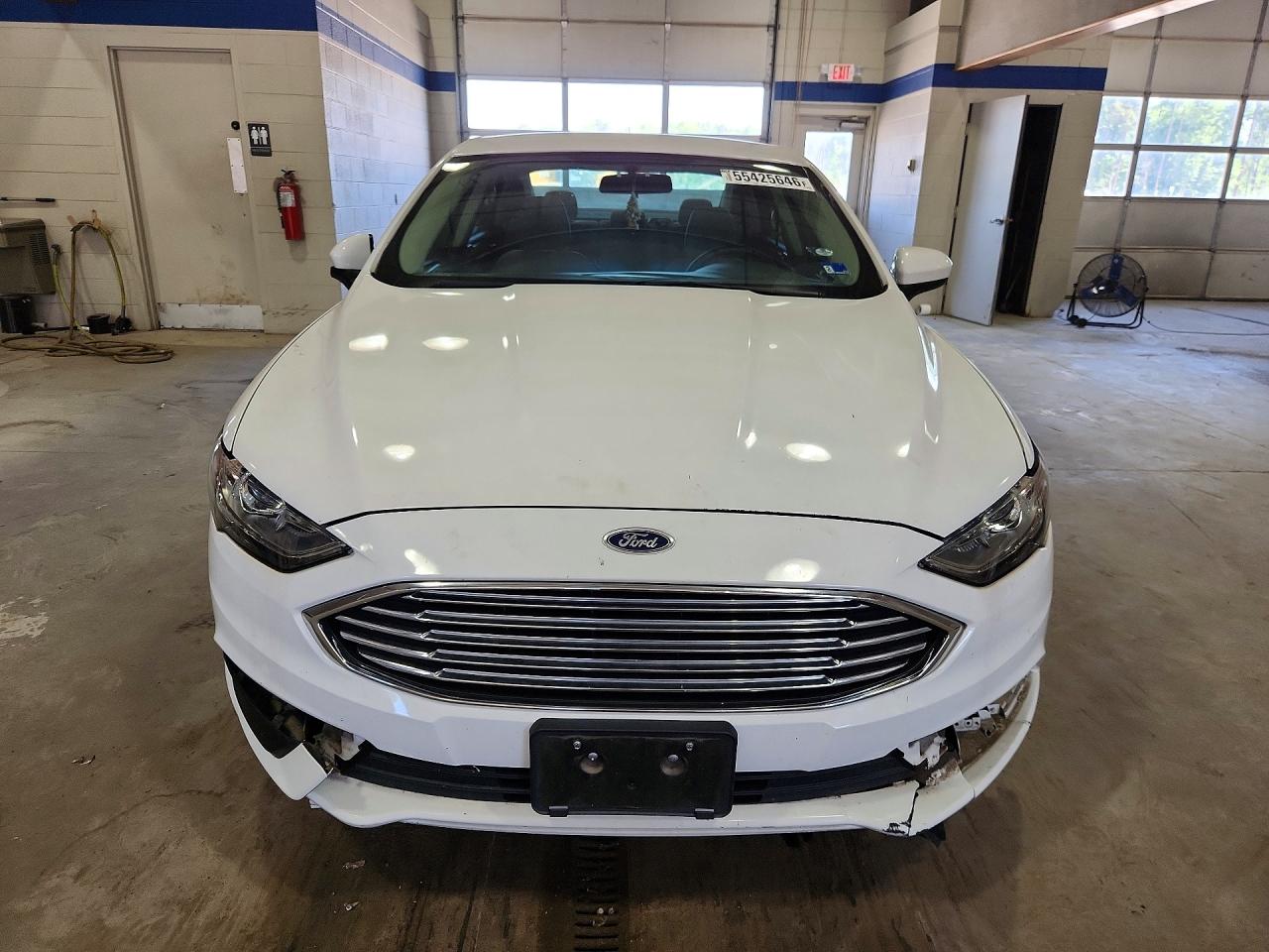 2017 Ford Fusion S White vin: 3FA6P0G77HR358156