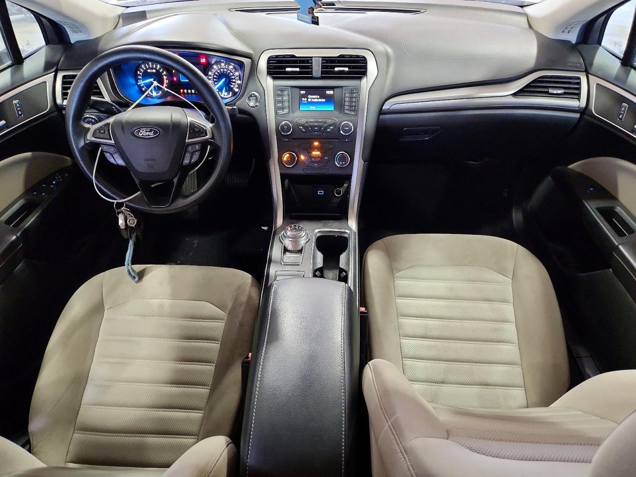 2017 Ford Fusion S White vin: 3FA6P0G77HR358156