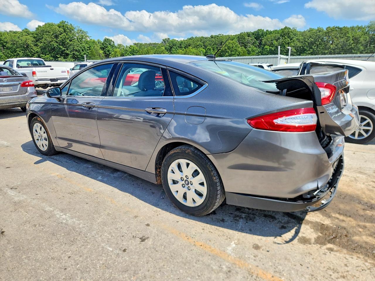 2013 Ford Fusion S Gray vin: 3FA6P0G78DR169655