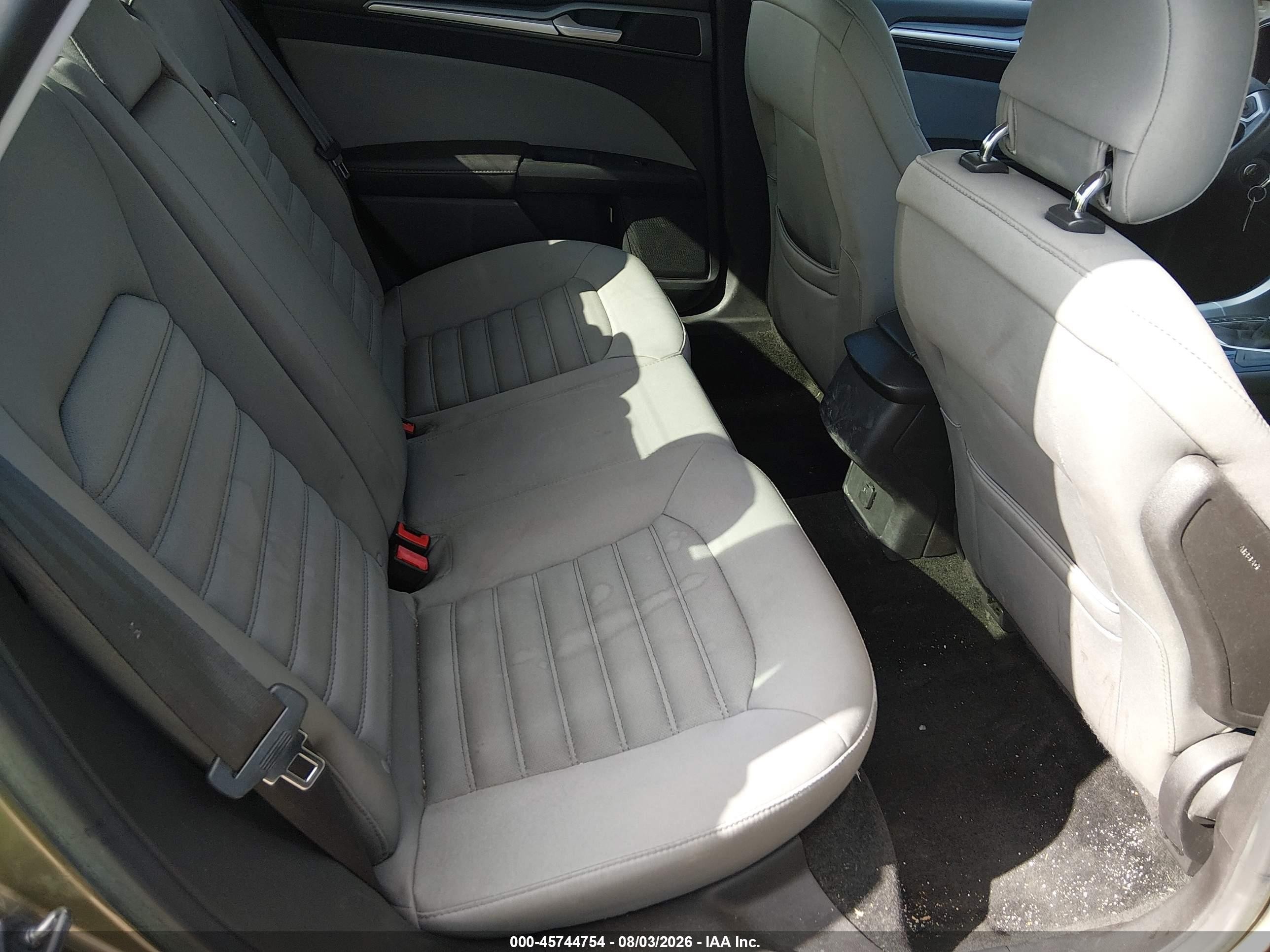 2013 Ford Fusion S Green vin: 3FA6P0G78DR196564
