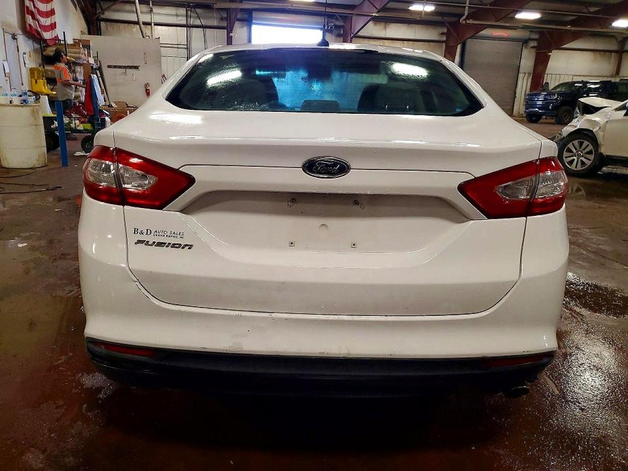 2013 Ford Fusion S White vin: 3FA6P0G78DR222046