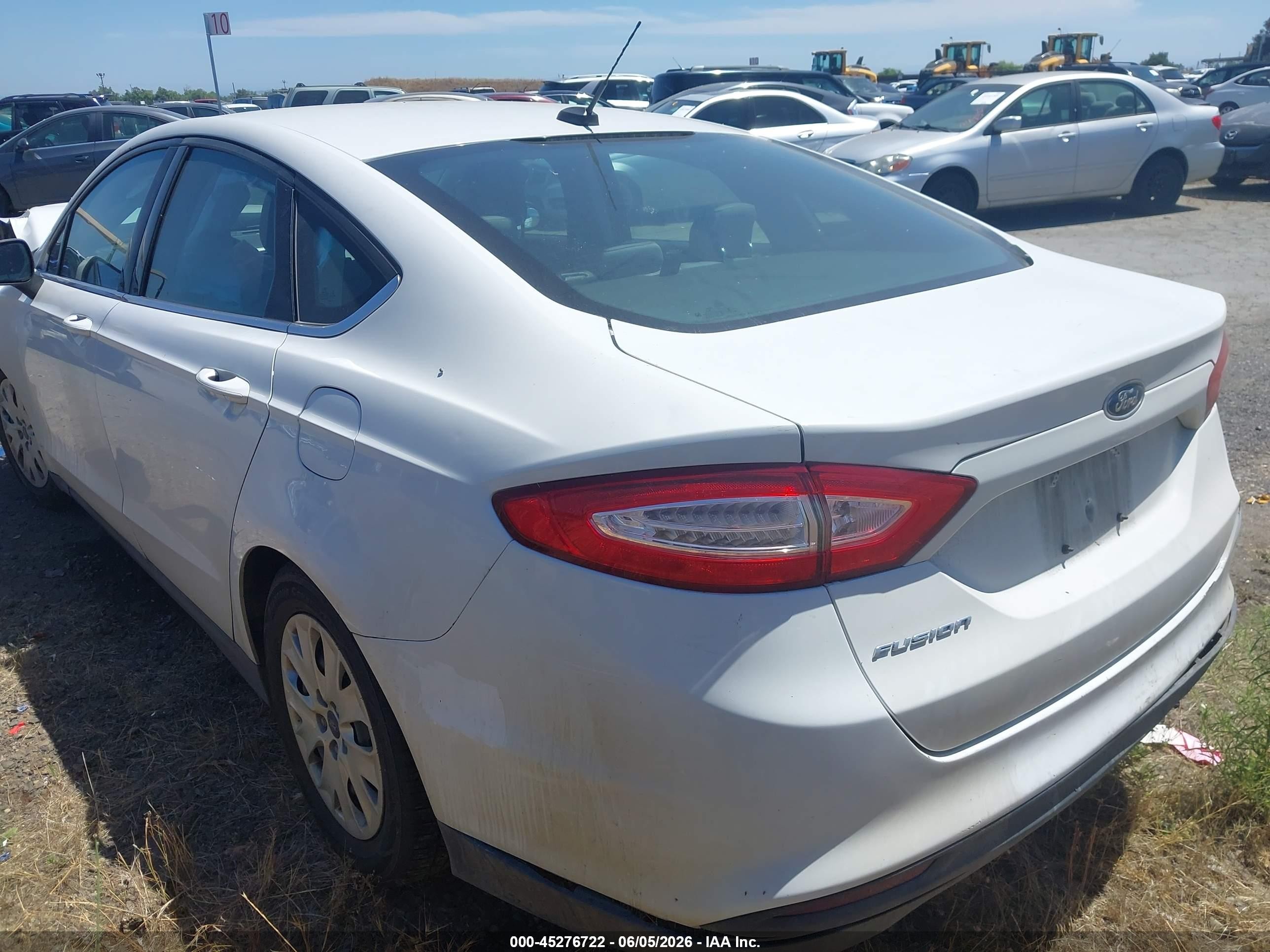 2013 Ford Fusion S White vin: 3FA6P0G78DR235962