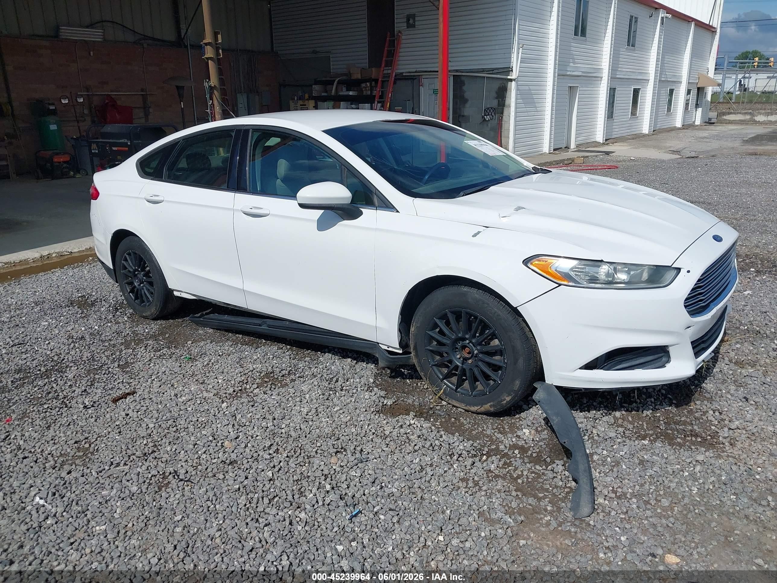 2013 Ford Fusion S White vin: 3FA6P0G78DR236531