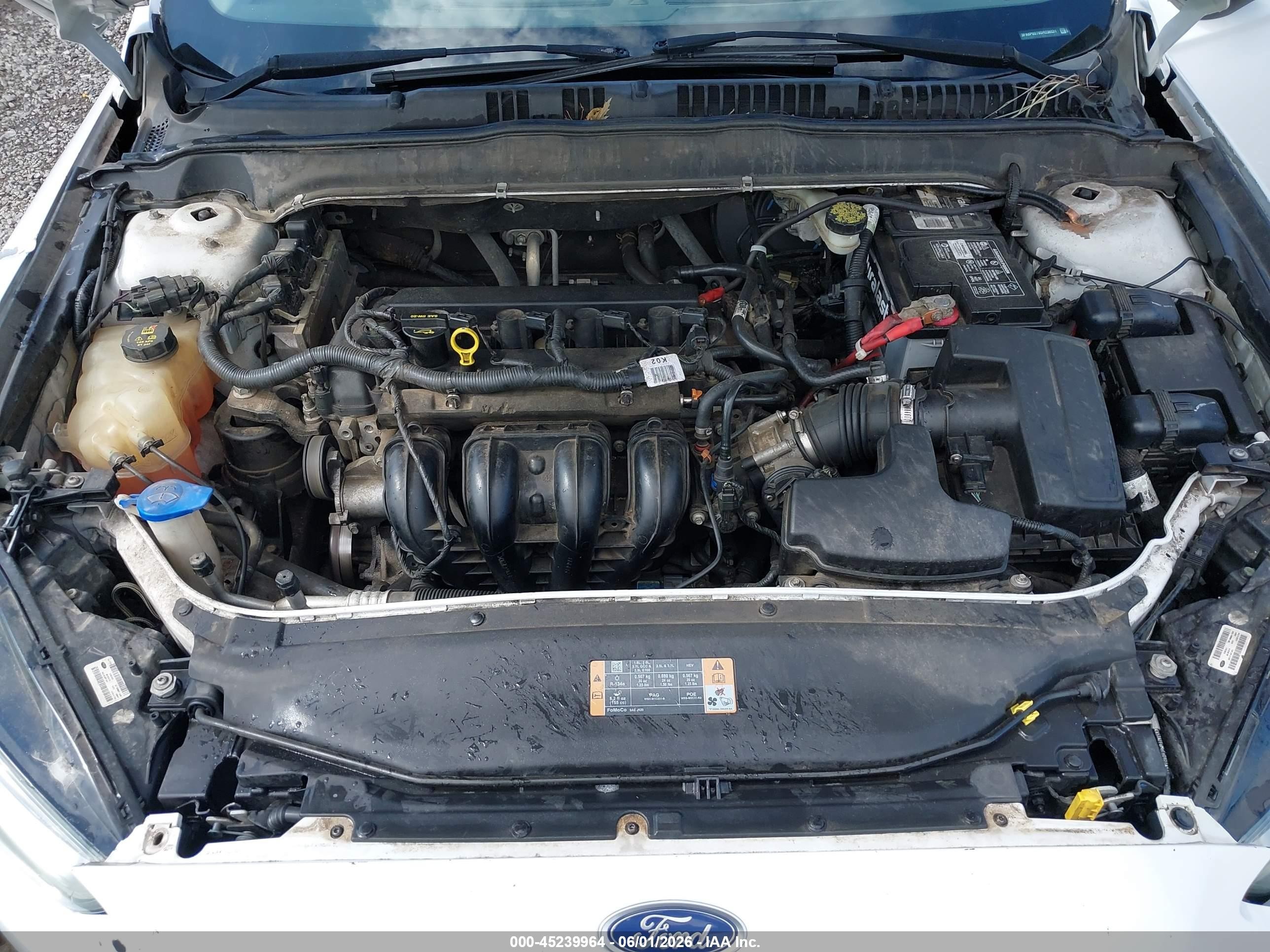 2013 Ford Fusion S White vin: 3FA6P0G78DR236531
