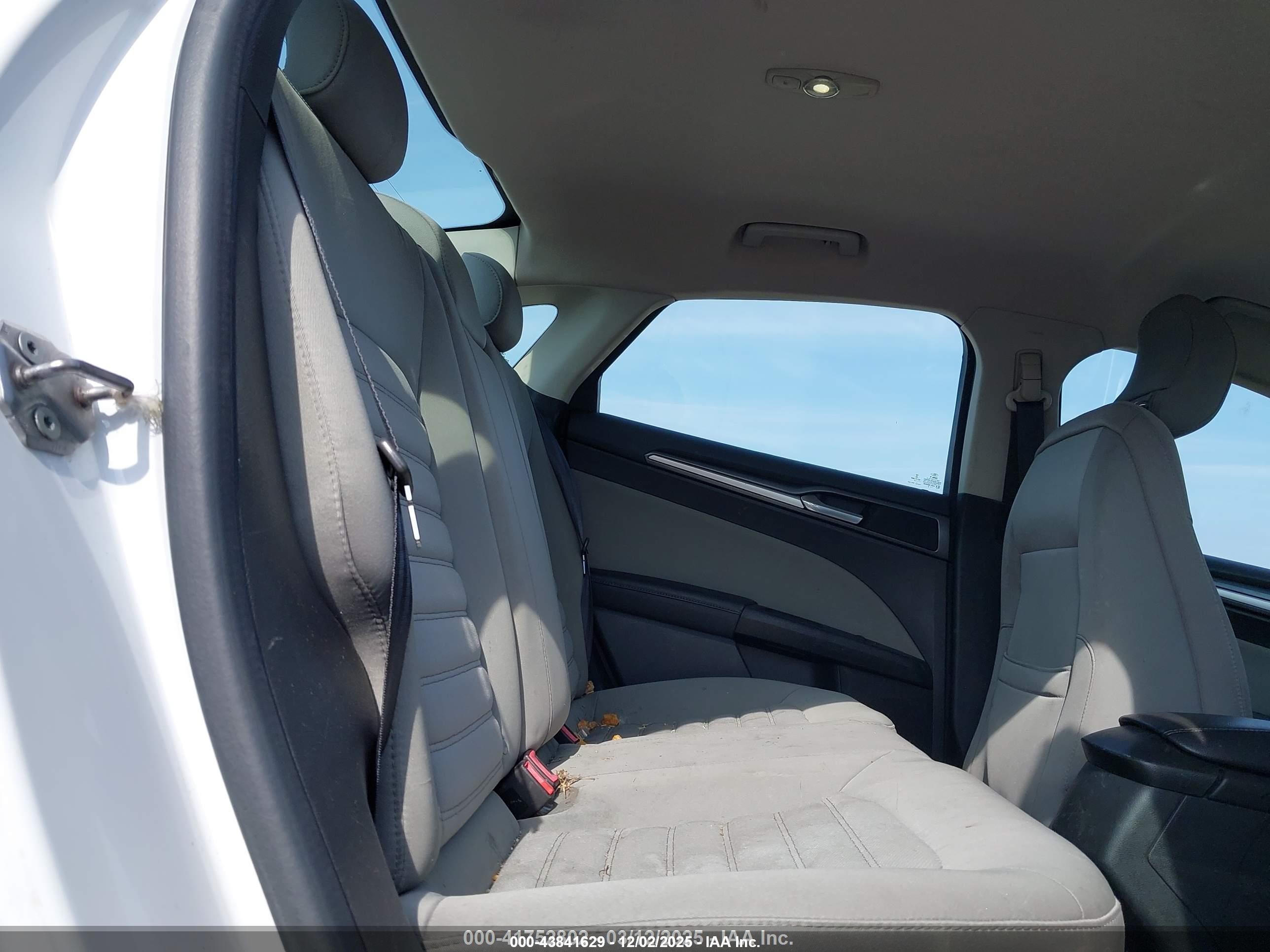 2013 Ford Fusion S White vin: 3FA6P0G78DR266211