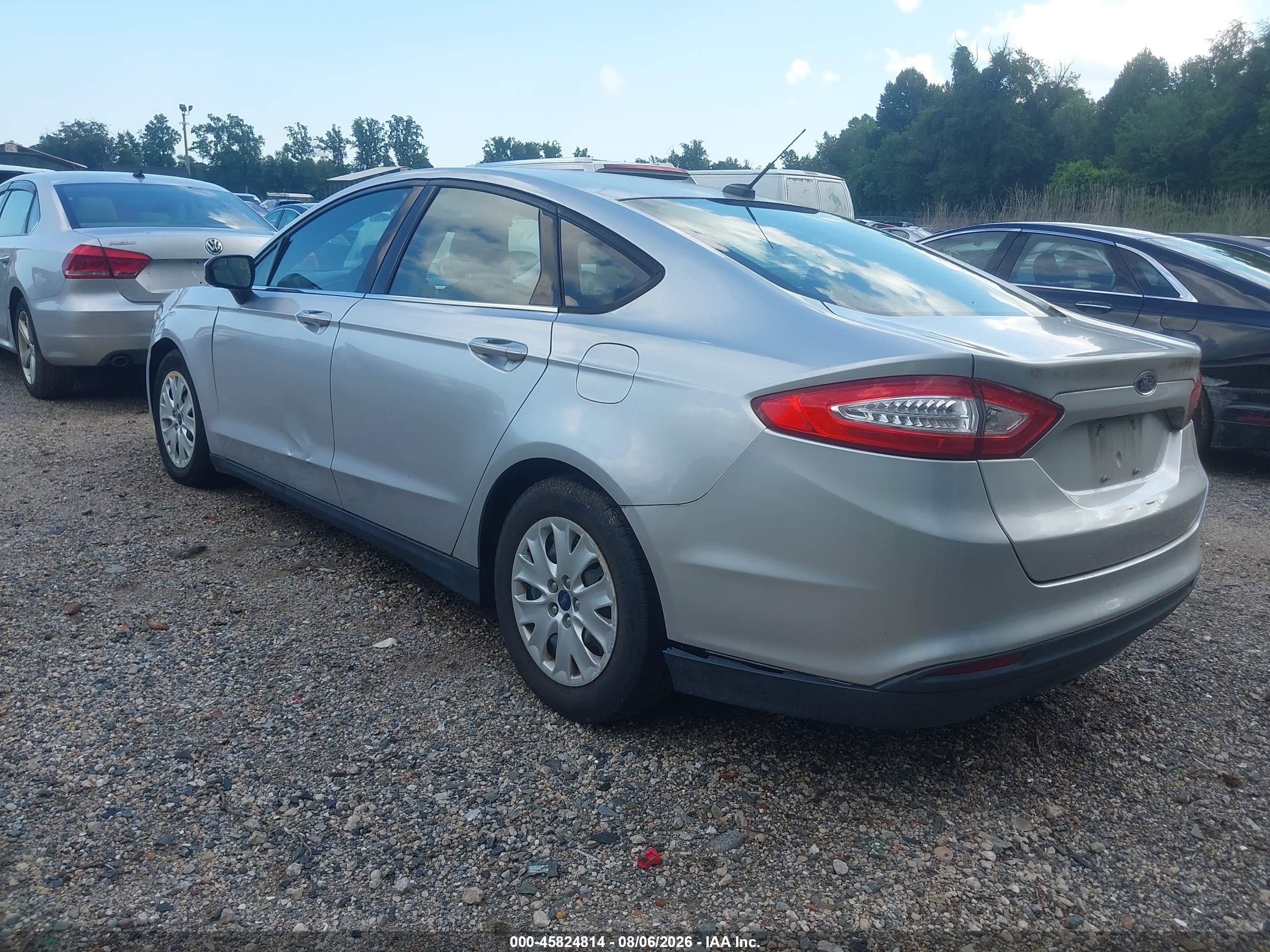 2013 Ford Fusion S Silver vin: 3FA6P0G78DR328559
