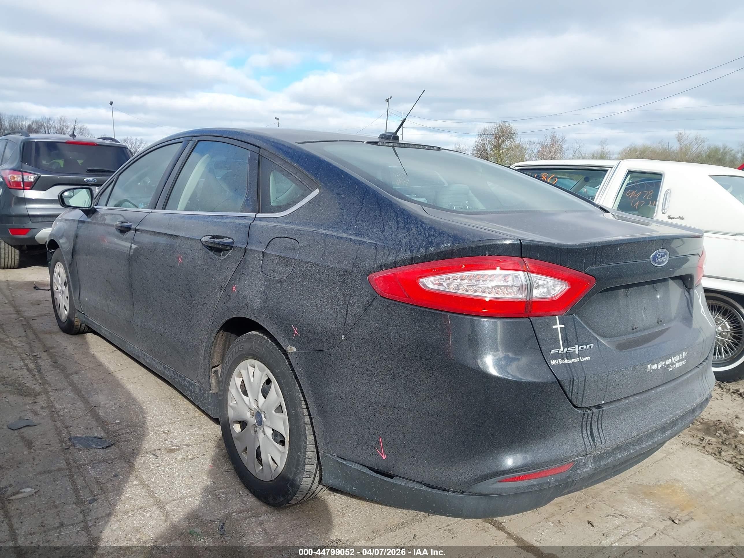 2013 Ford Fusion S Серый vin: 3FA6P0G78DR364378