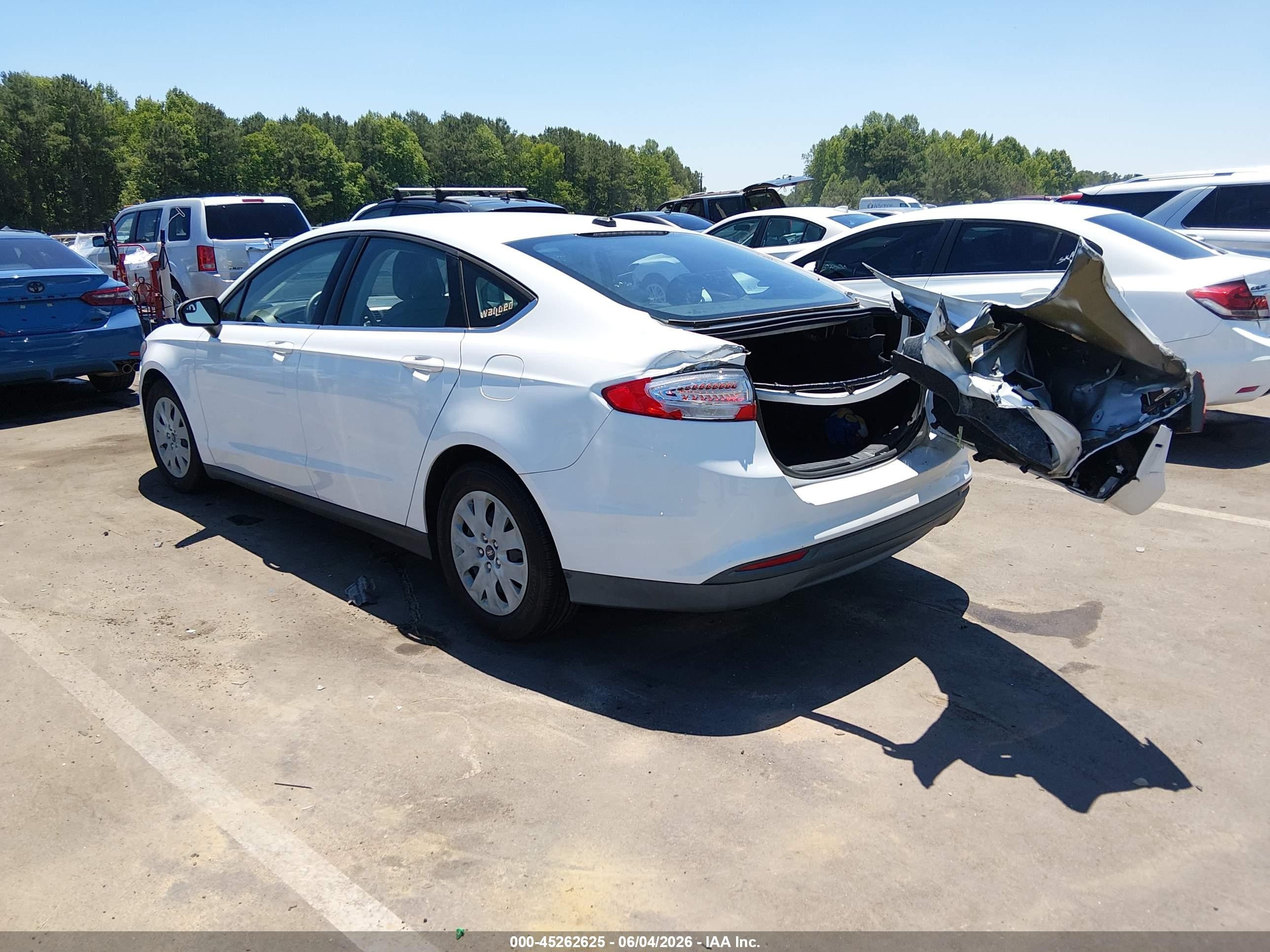 2013 Ford Fusion S White vin: 3FA6P0G78DR367801