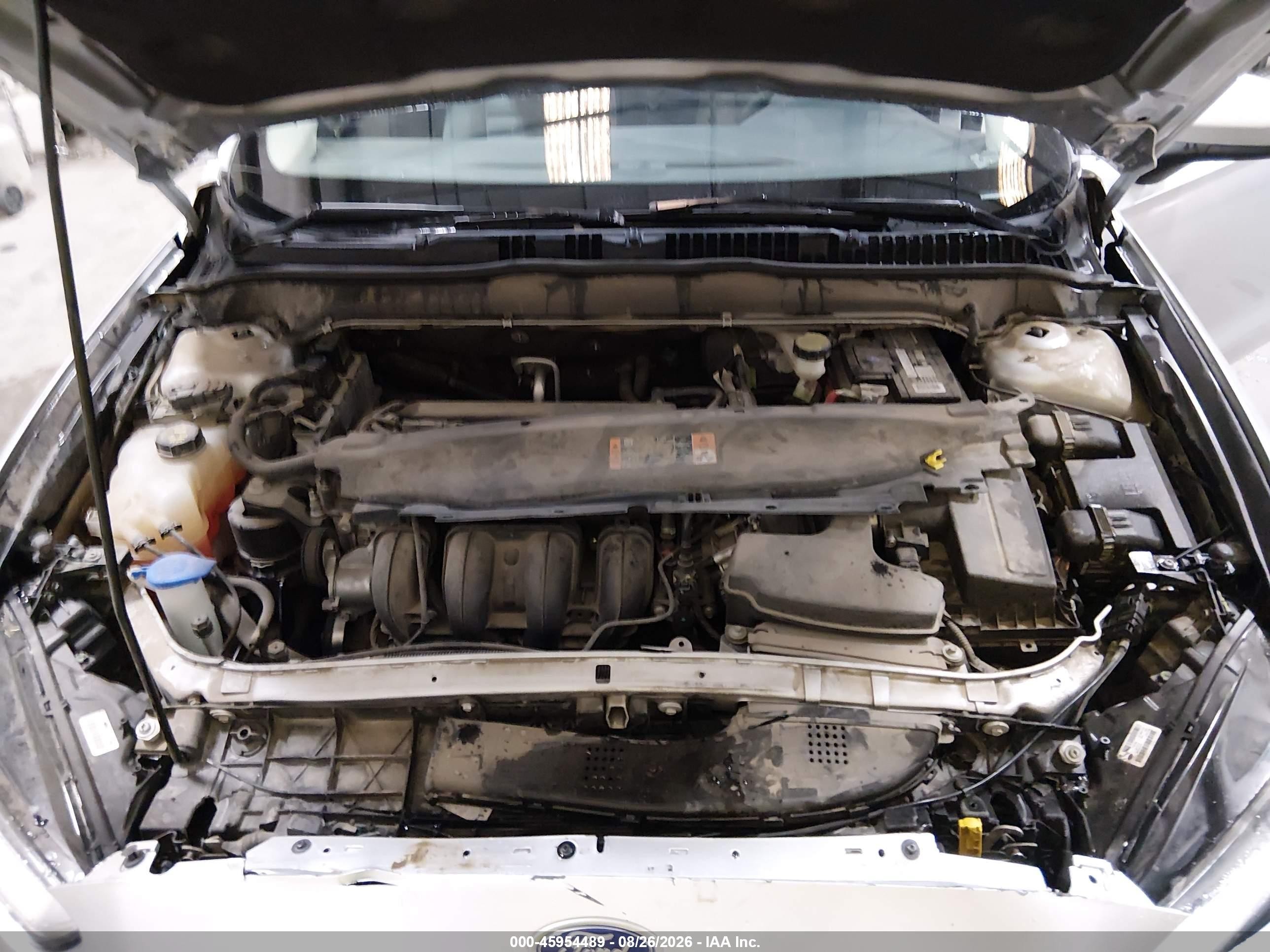 2014 Ford Fusion S Серебряный vin: 3FA6P0G78ER268798