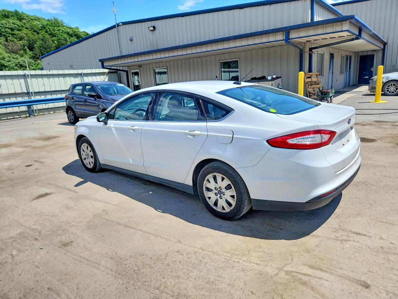 2014 Ford Fusion S White vin: 3FA6P0G78ER307891