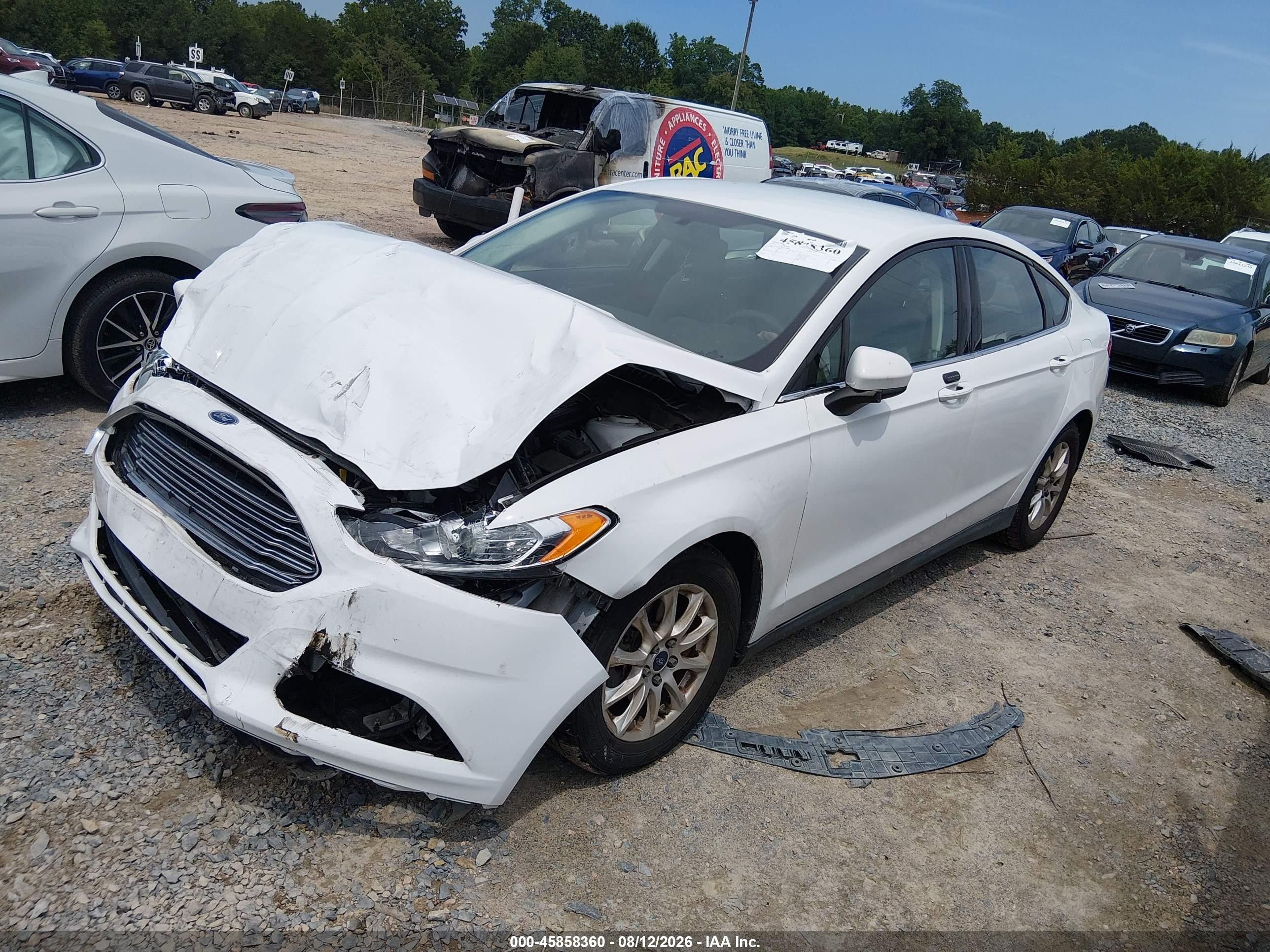 2015 Ford Fusion S White vin: 3FA6P0G78FR270004